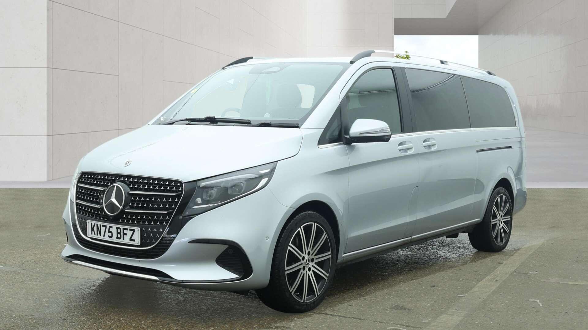 Mercedes-Benz V Class view 17