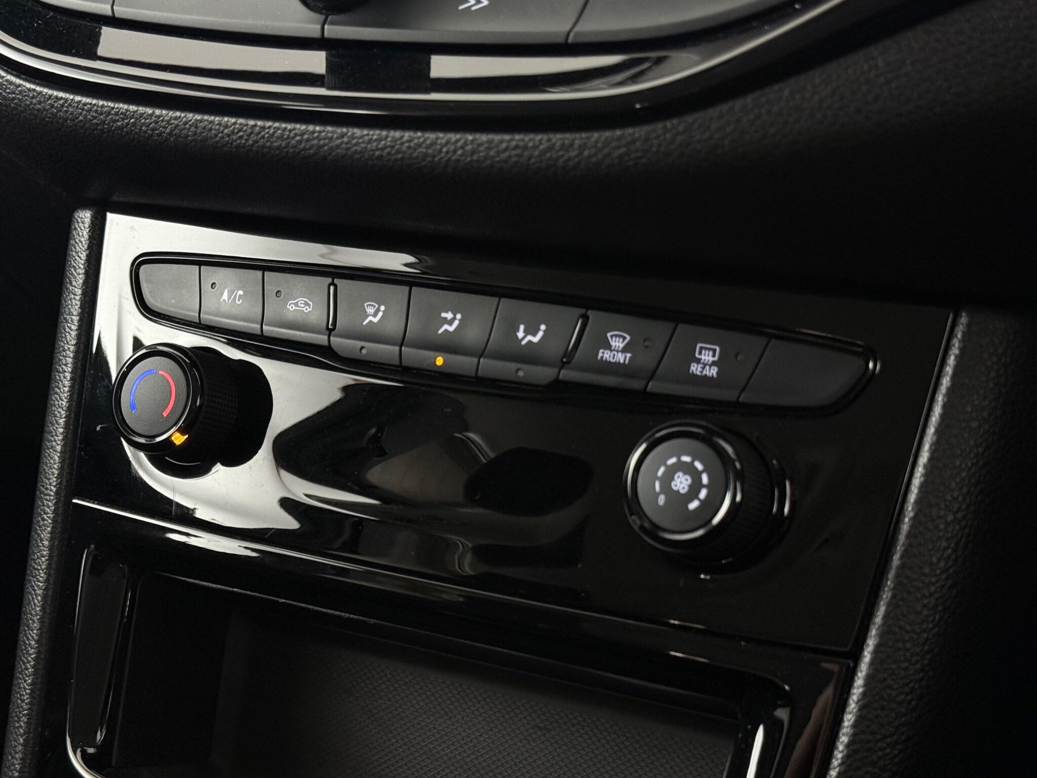 Vauxhall Astra view 20