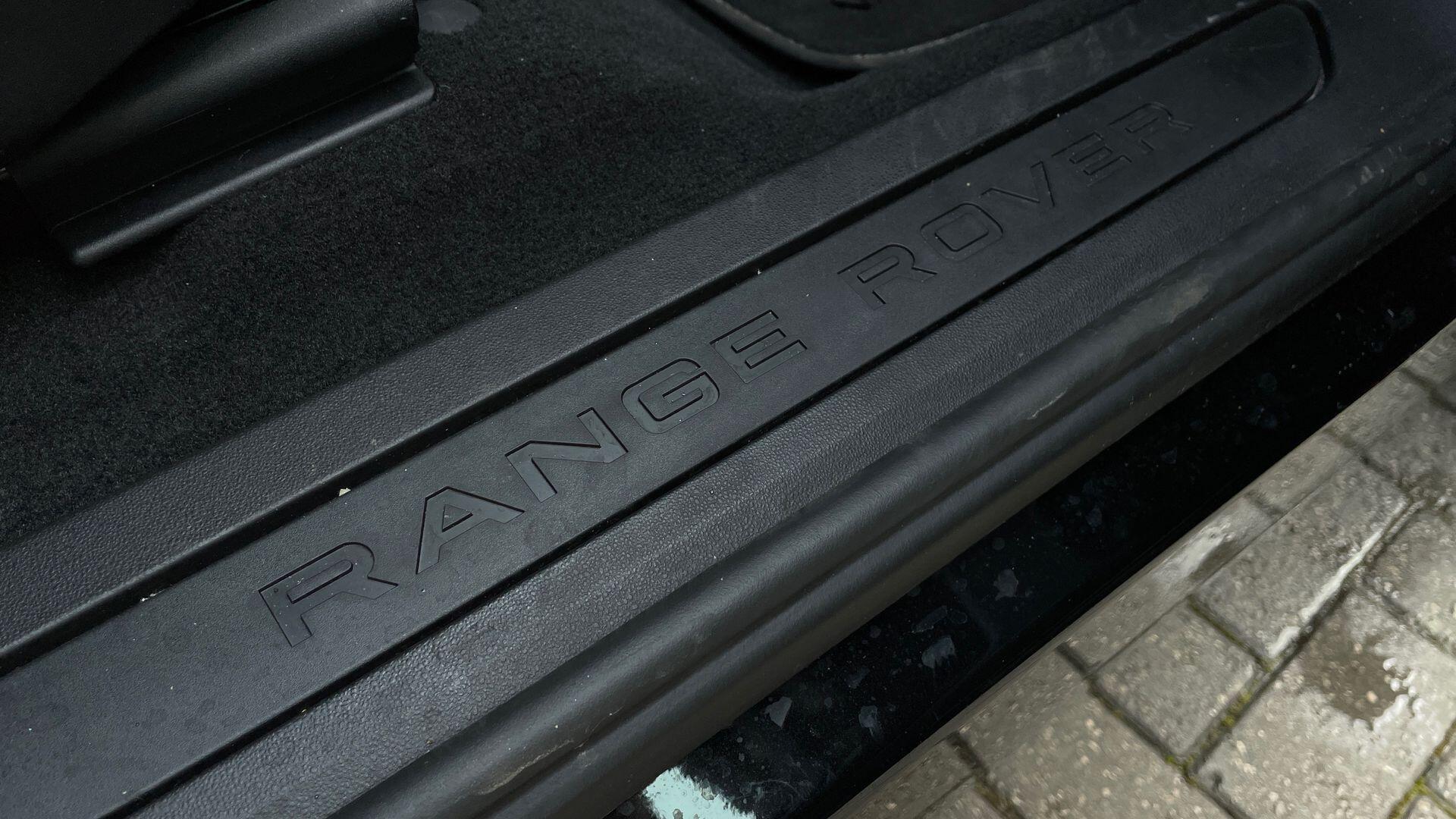 Land Rover Range Rover Evoque view 33