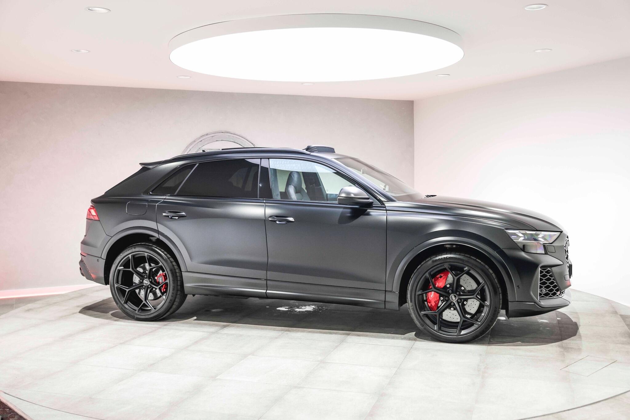 Audi RSQ8 view 21