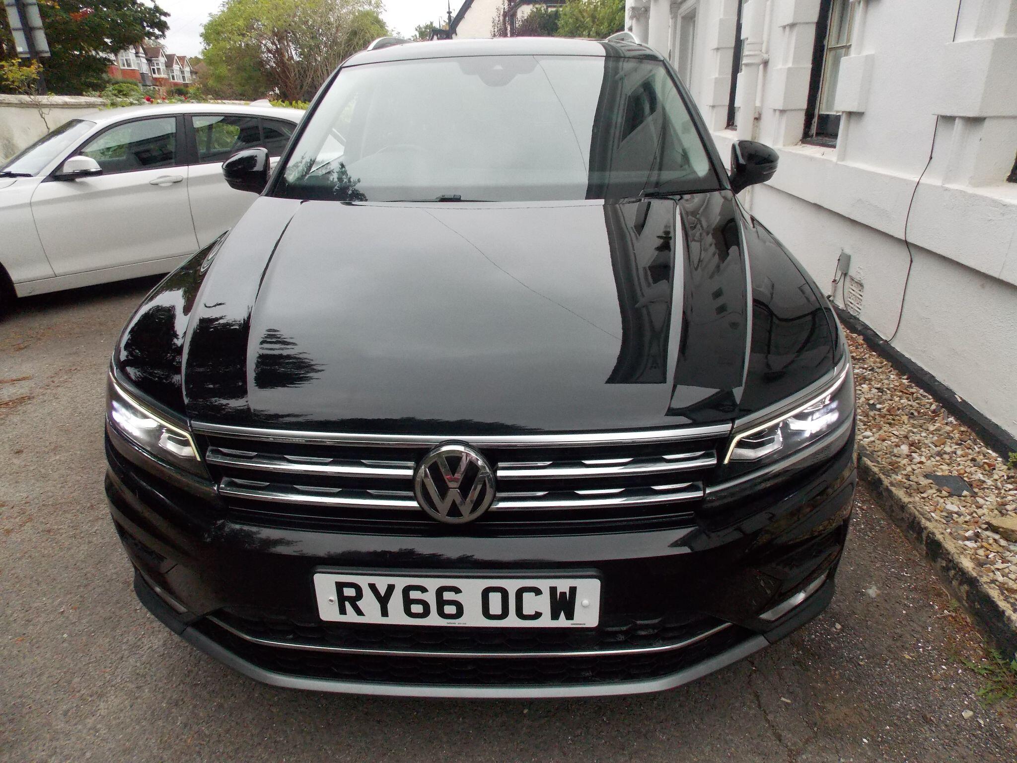 Volkswagen Tiguan view 16