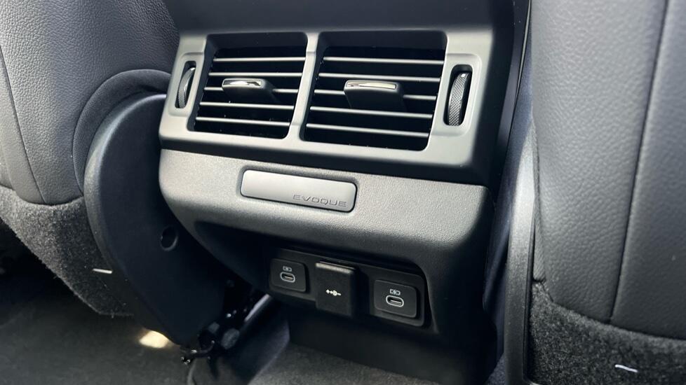 Land Rover Range Rover Evoque view 18