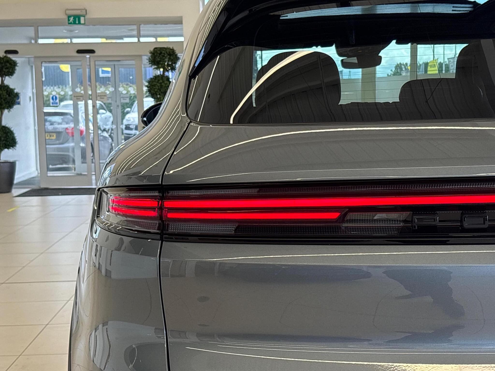 Porsche Cayenne view 23