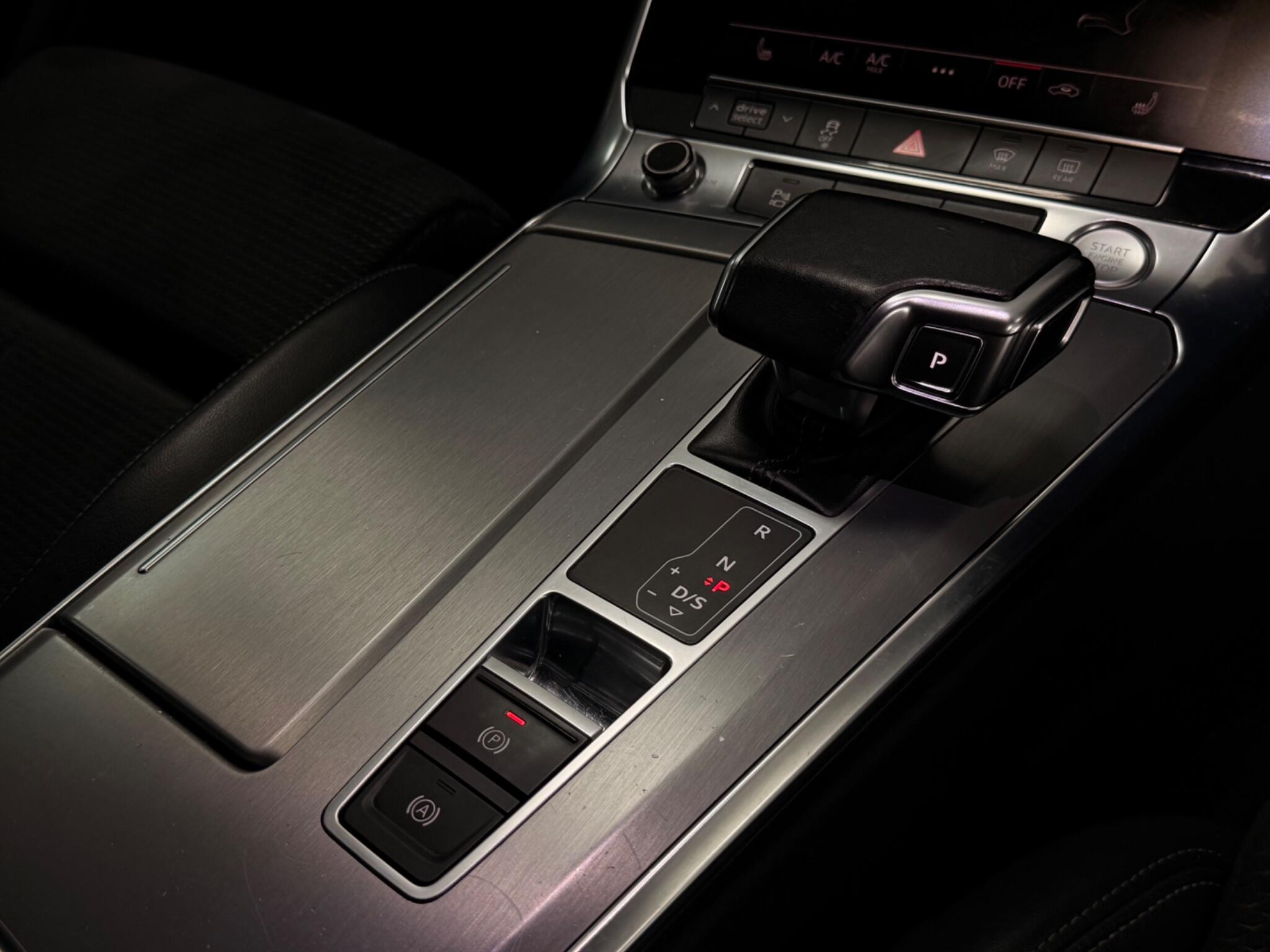 Audi A6 view 18