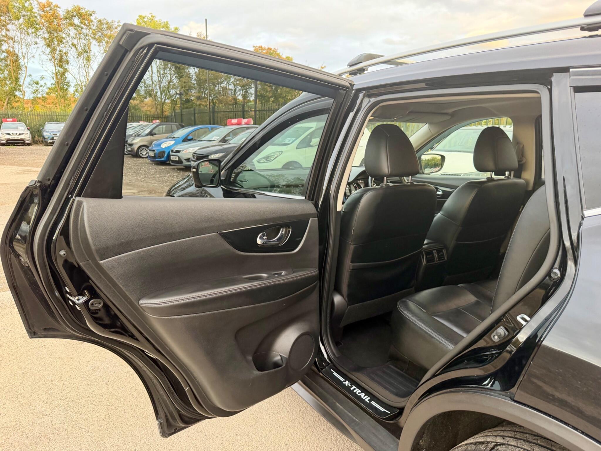 Nissan X-Trail view 74