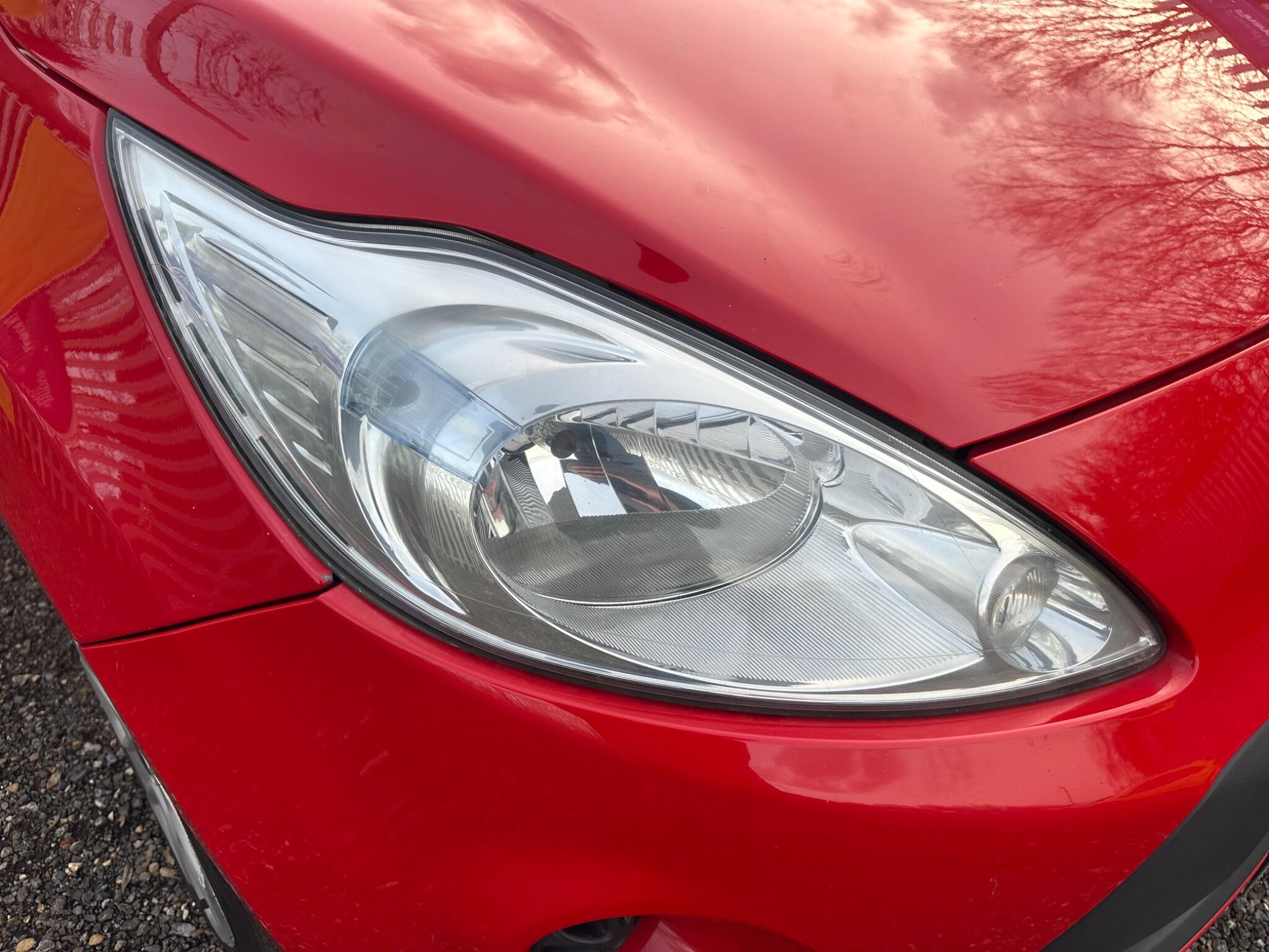 2013 Ford Ka image 32