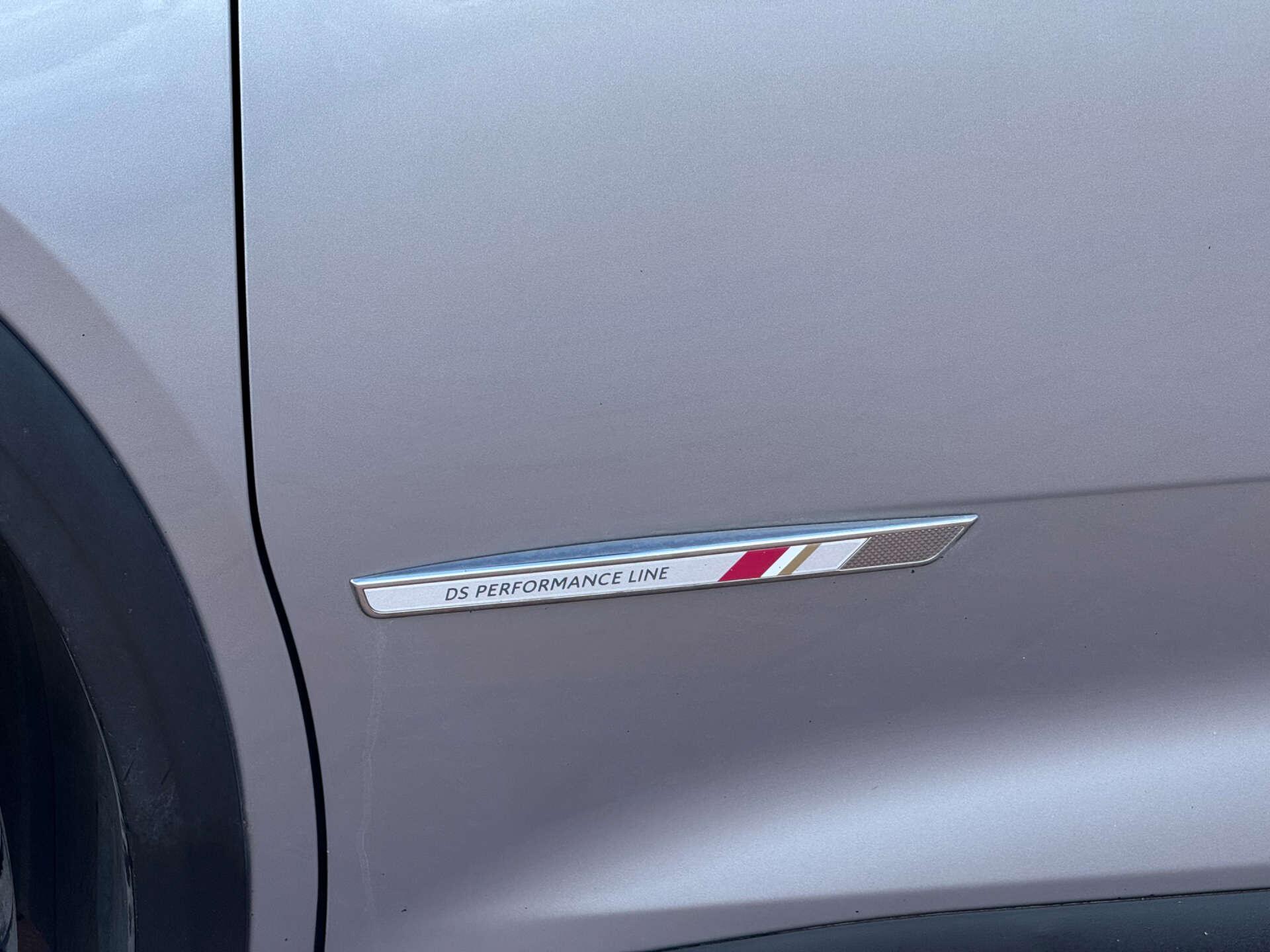 DS Automobiles DS 7 Crossback view 8