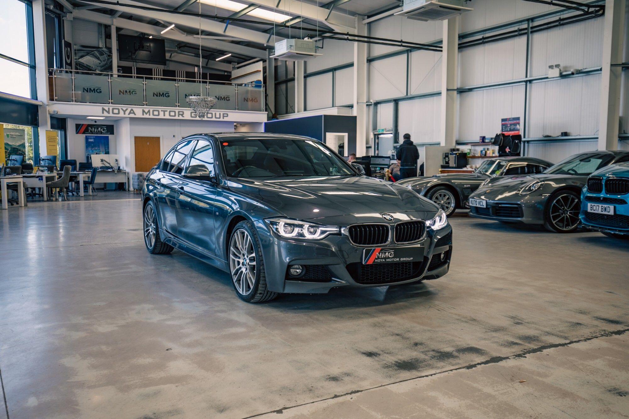BMW 3 Series view 23