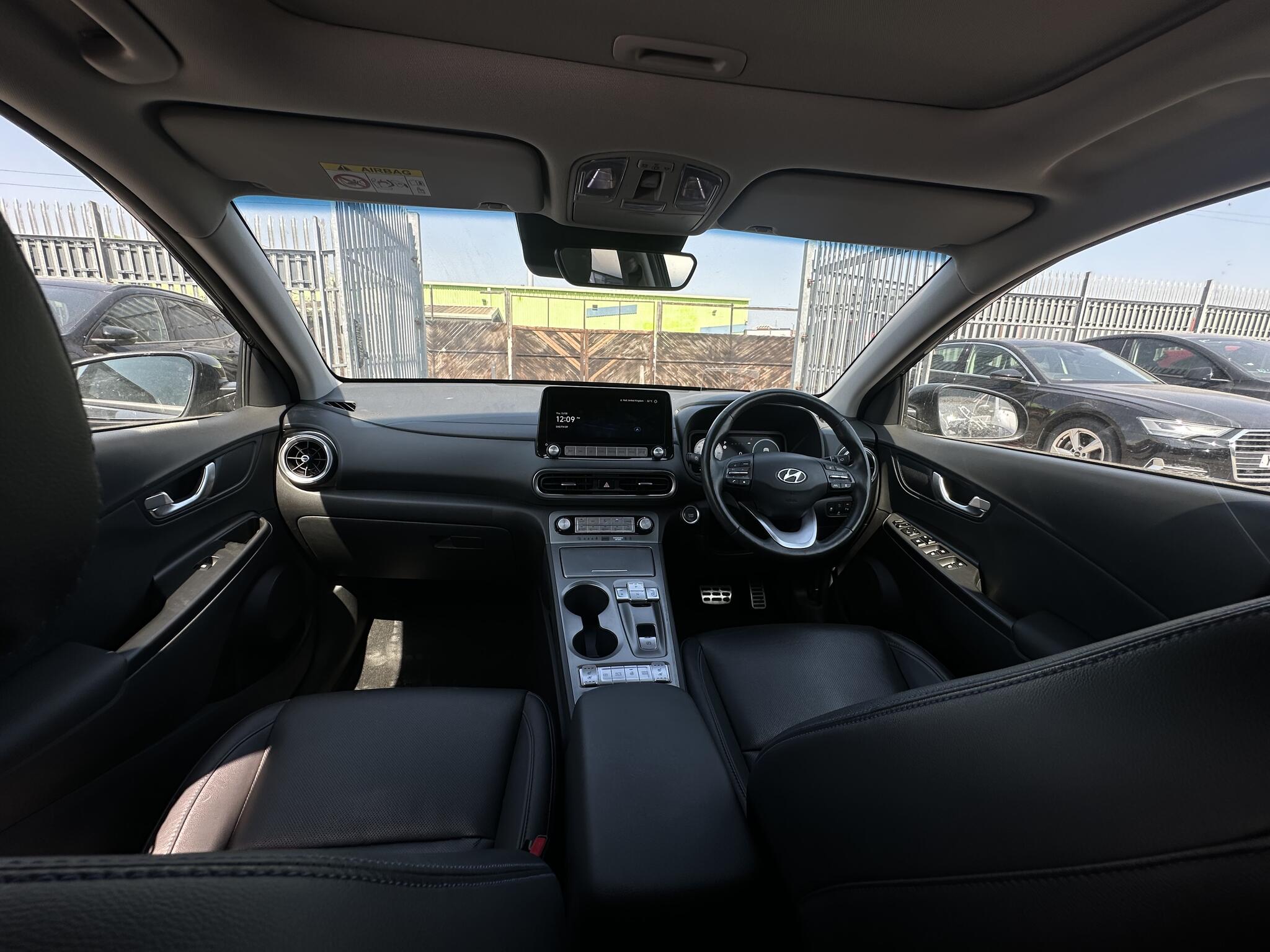 Hyundai Kona view 35