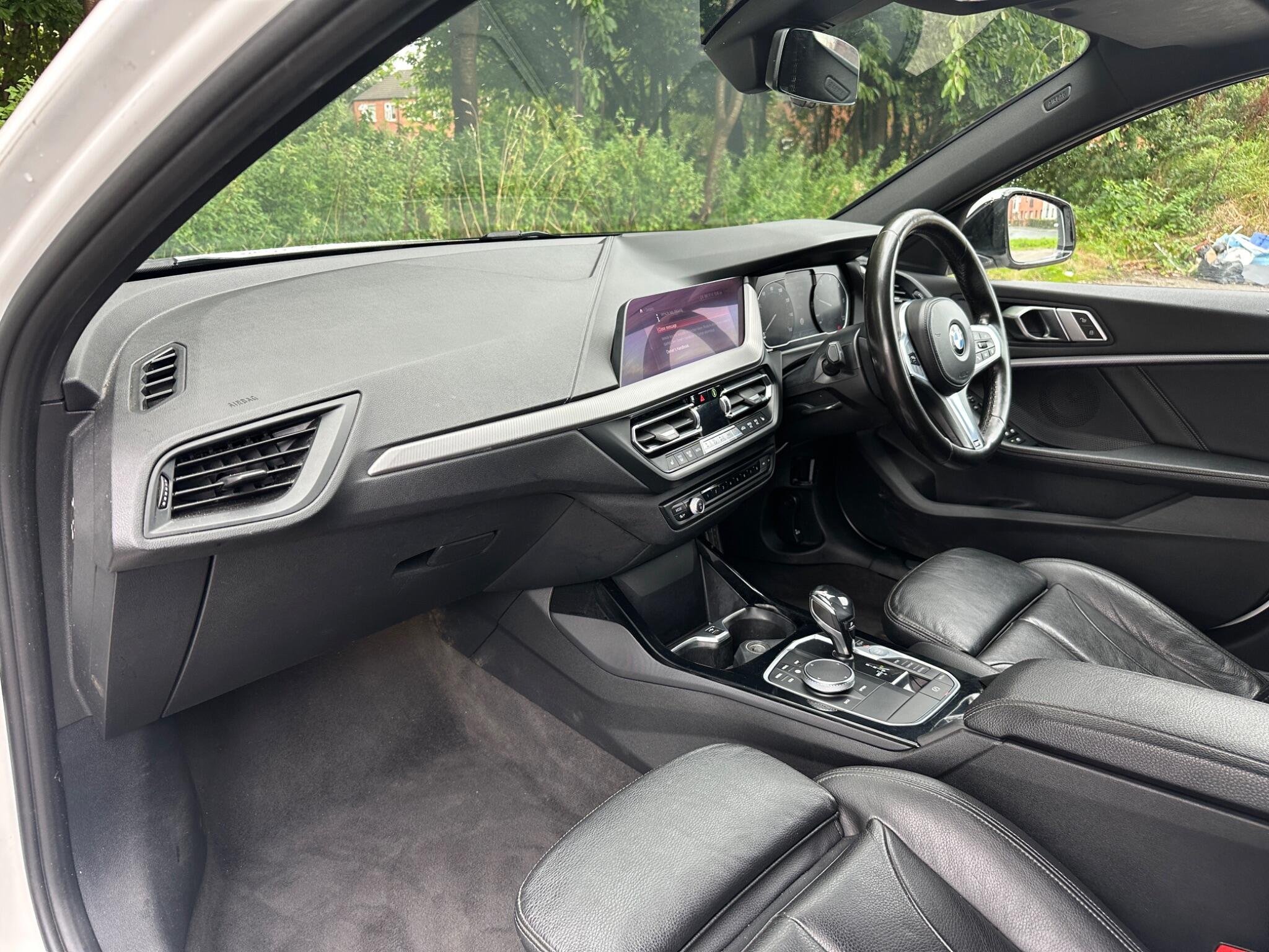 BMW 1 Series view 21