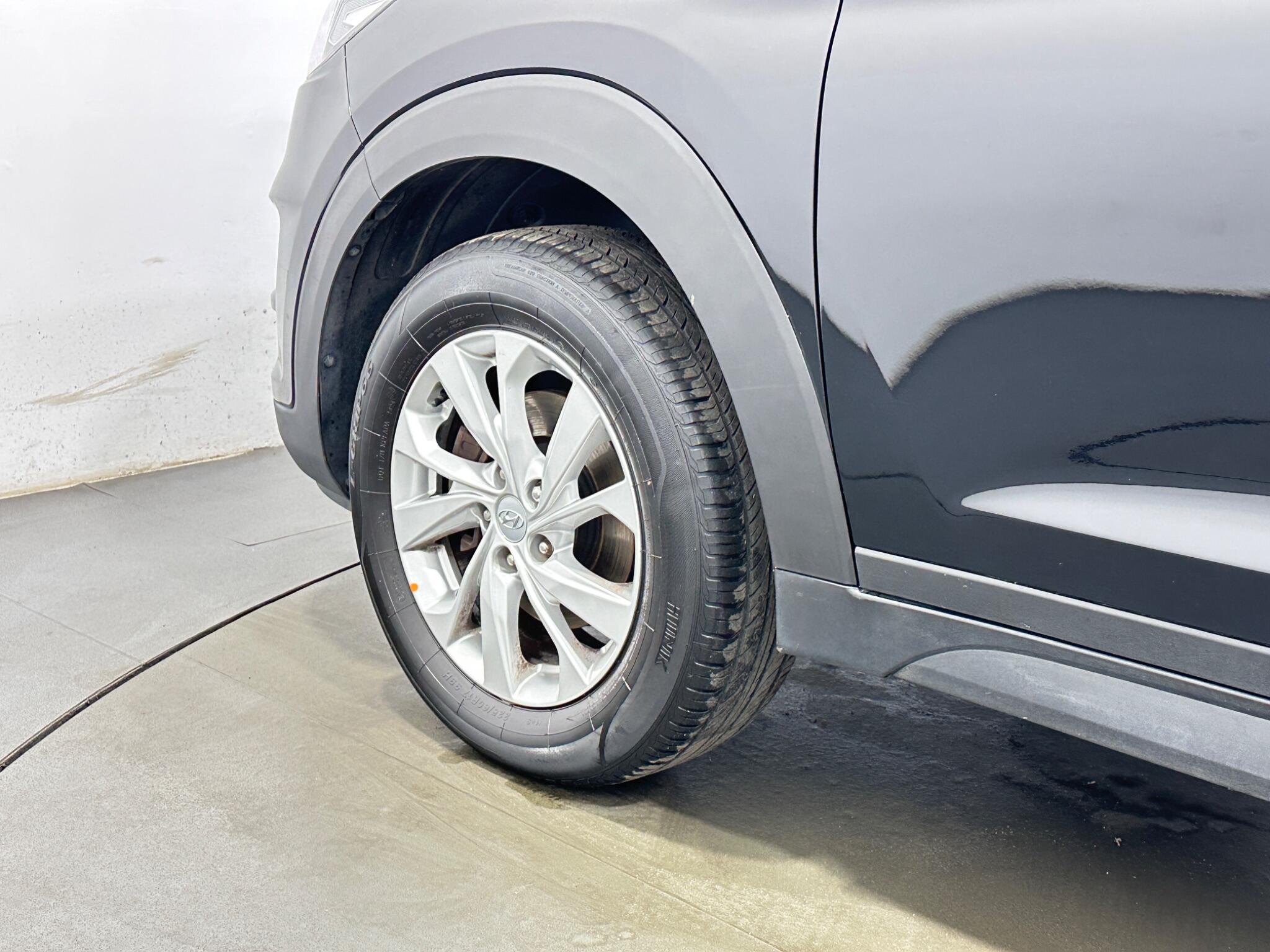 Hyundai Tucson view 50