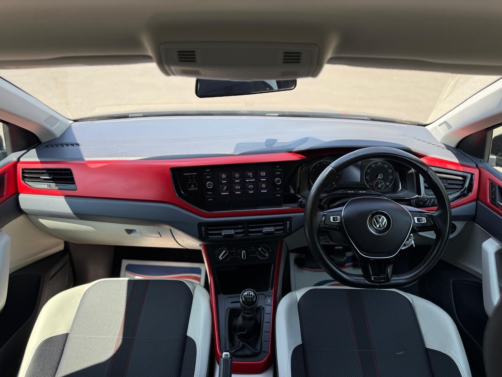 Volkswagen Polo view 24