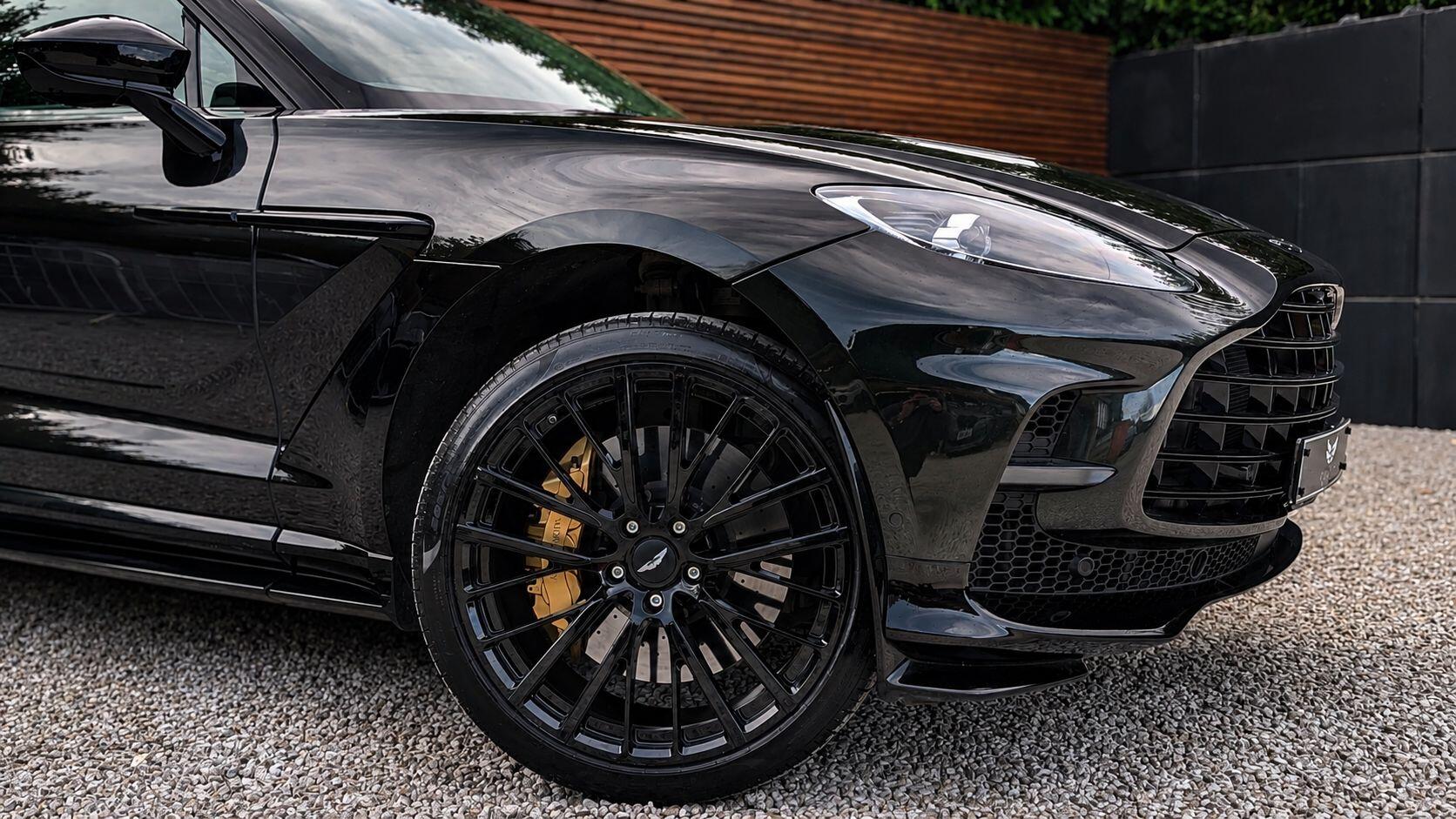Aston Martin DBX view 4