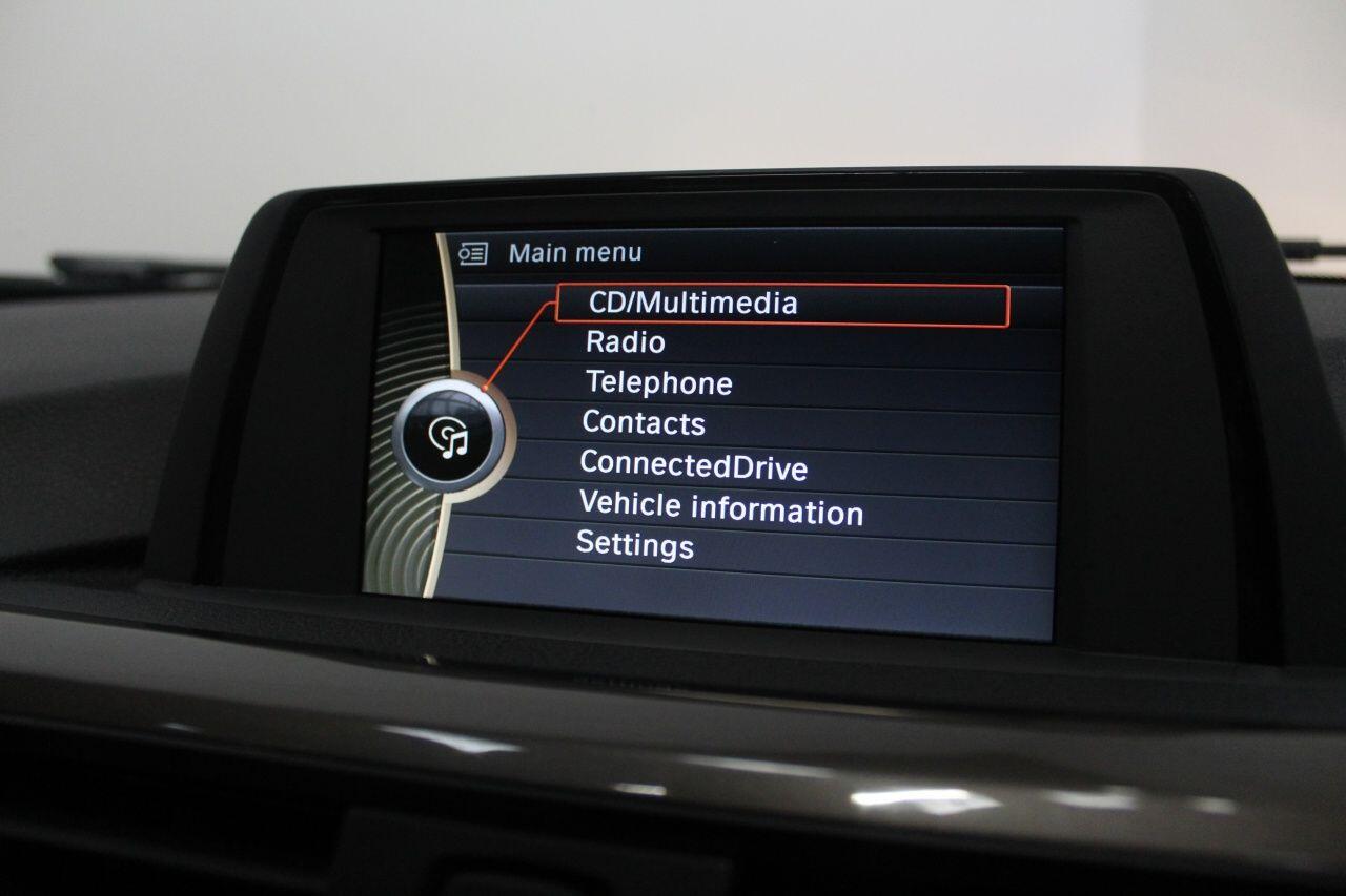 BMW 3 Series view 32