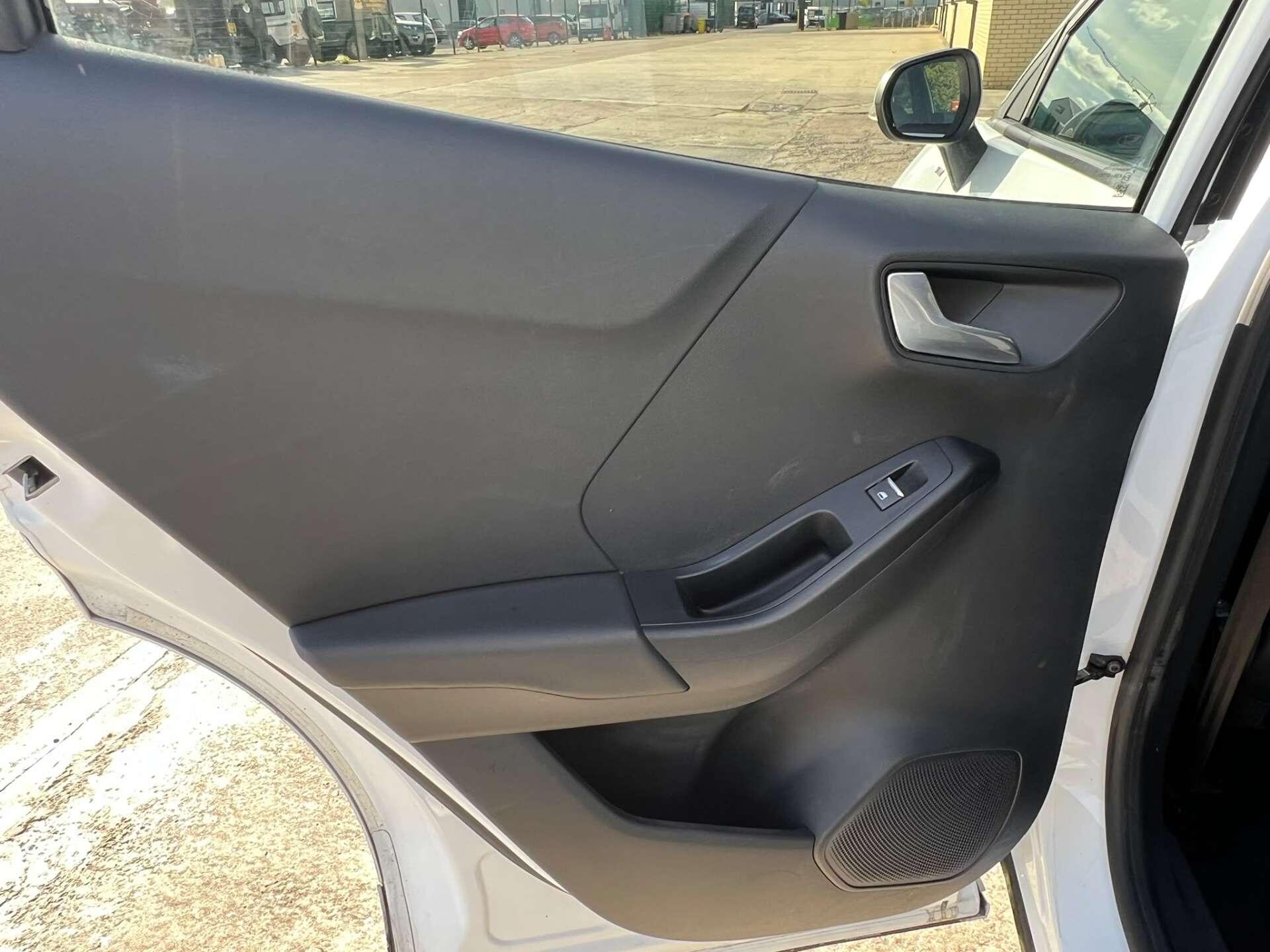Ford Puma view 41