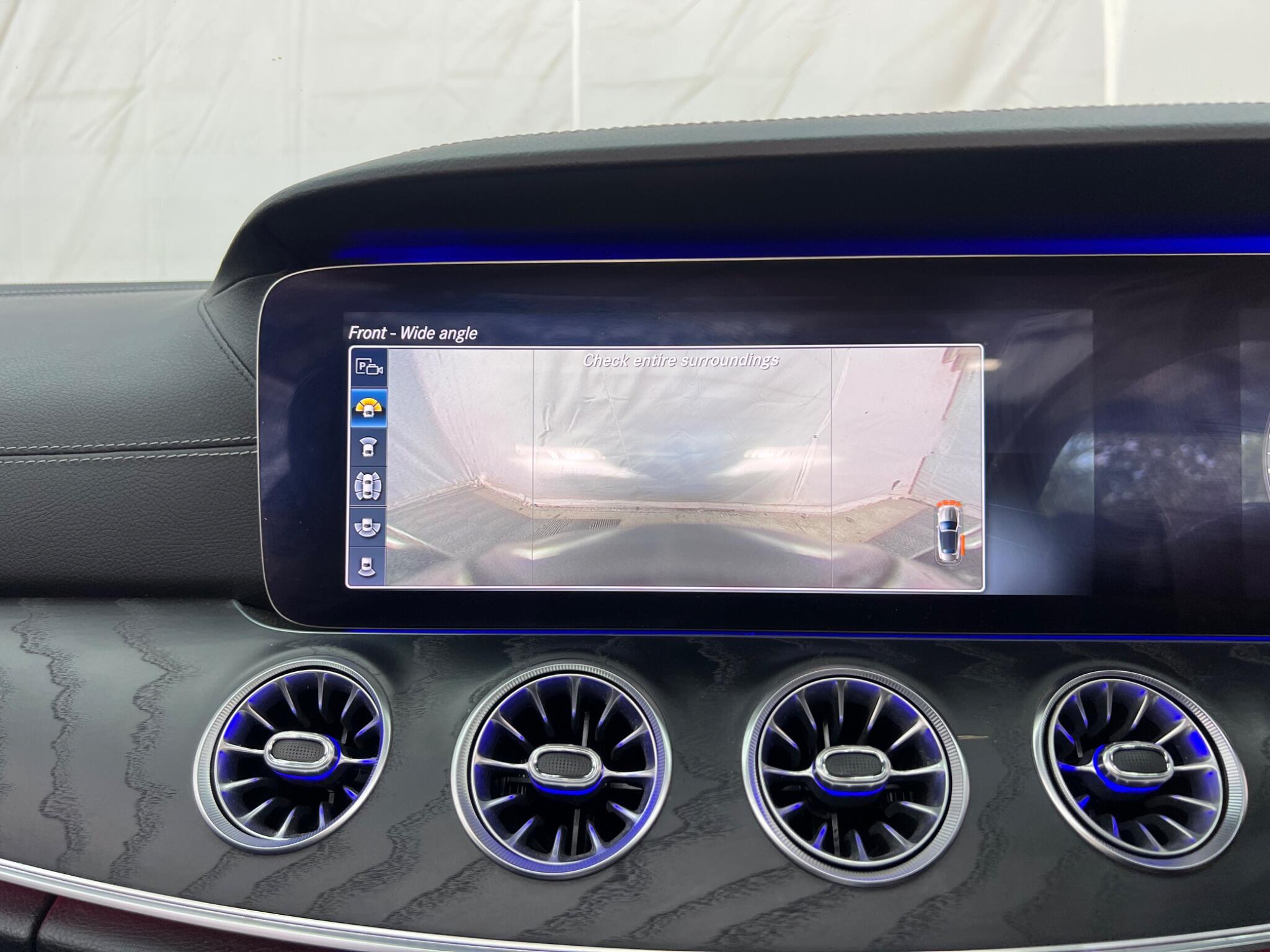 Mercedes-Benz E Class view 39