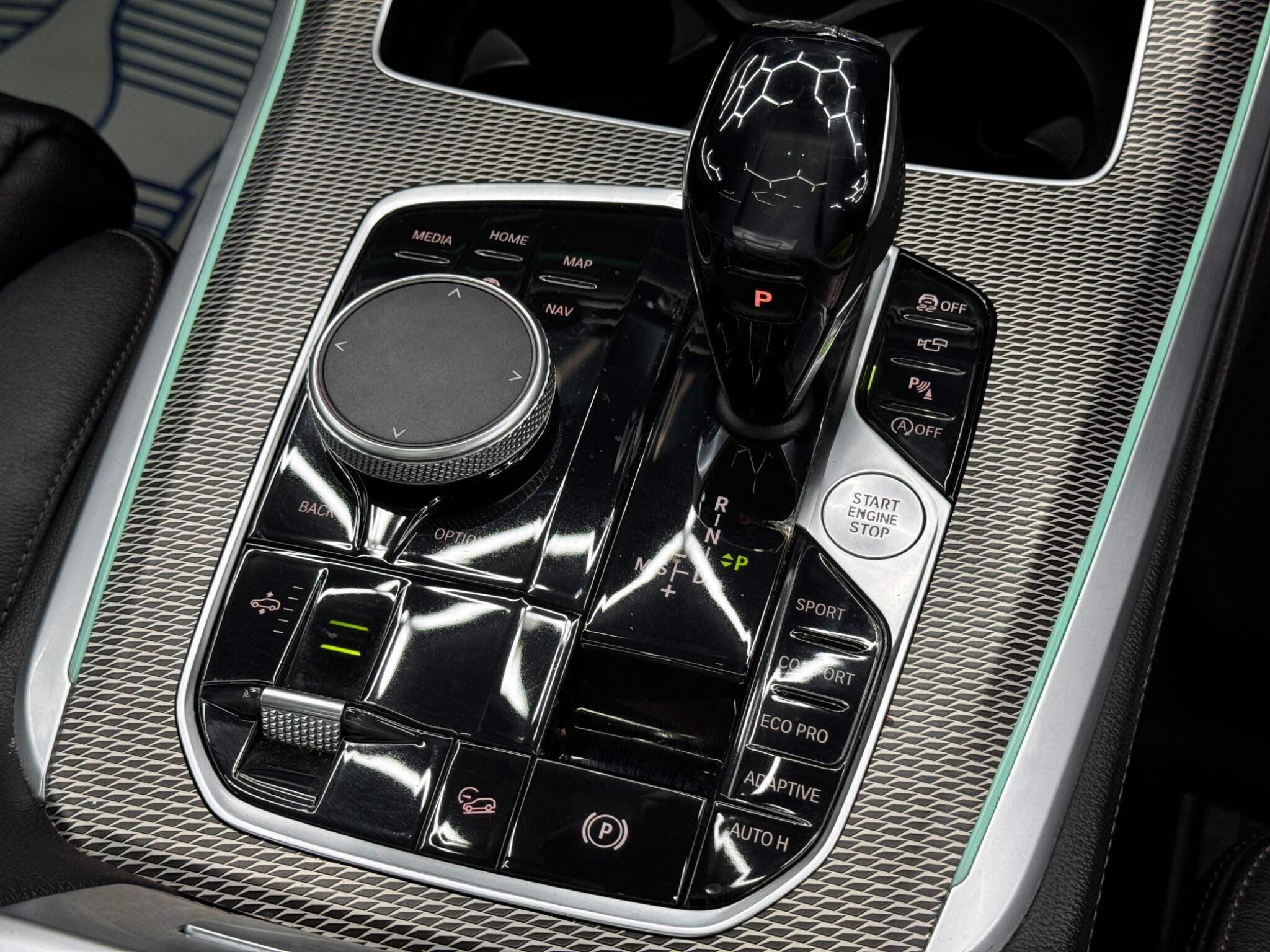 BMW X5 view 28