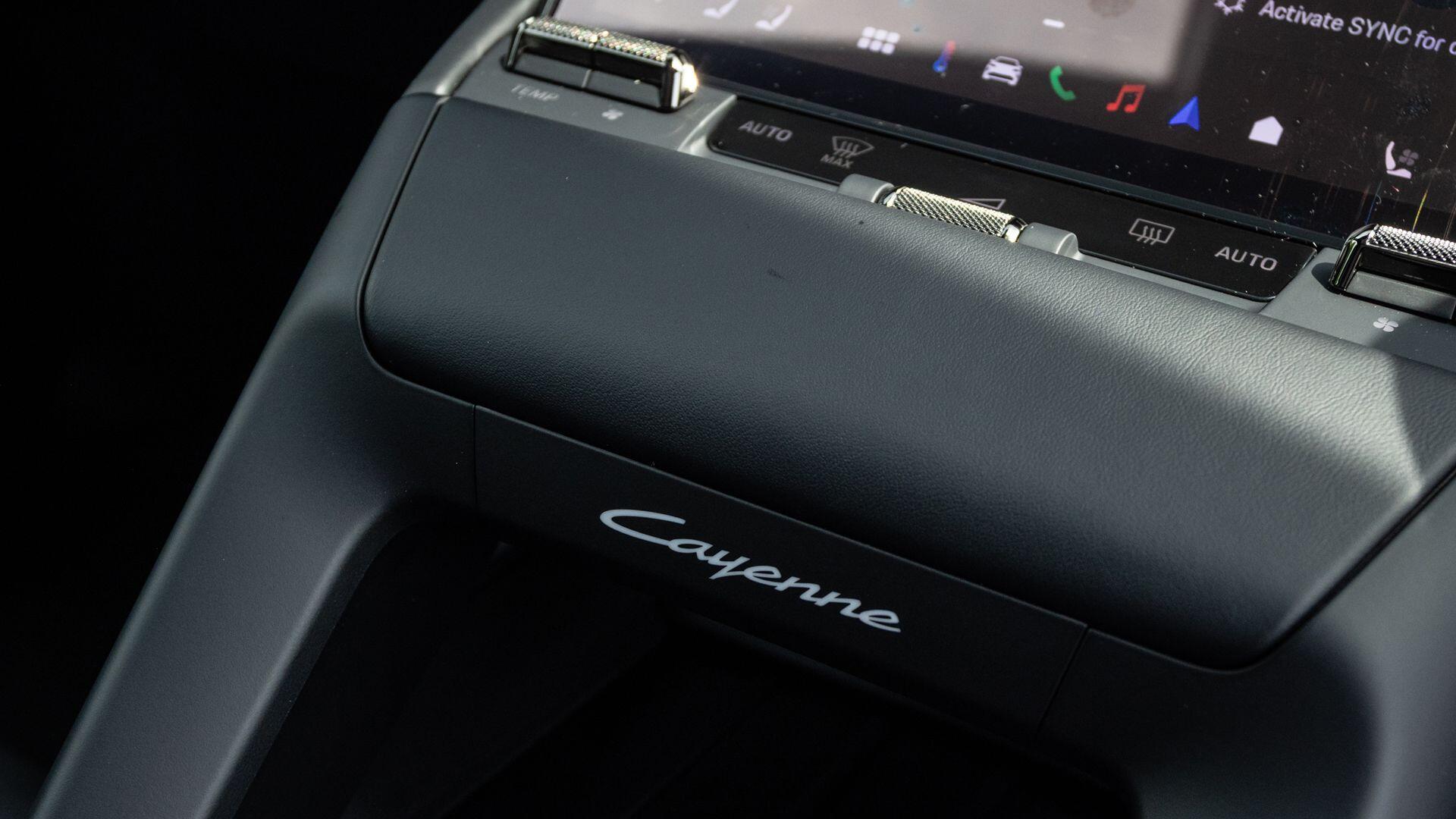 Porsche Cayenne view 37