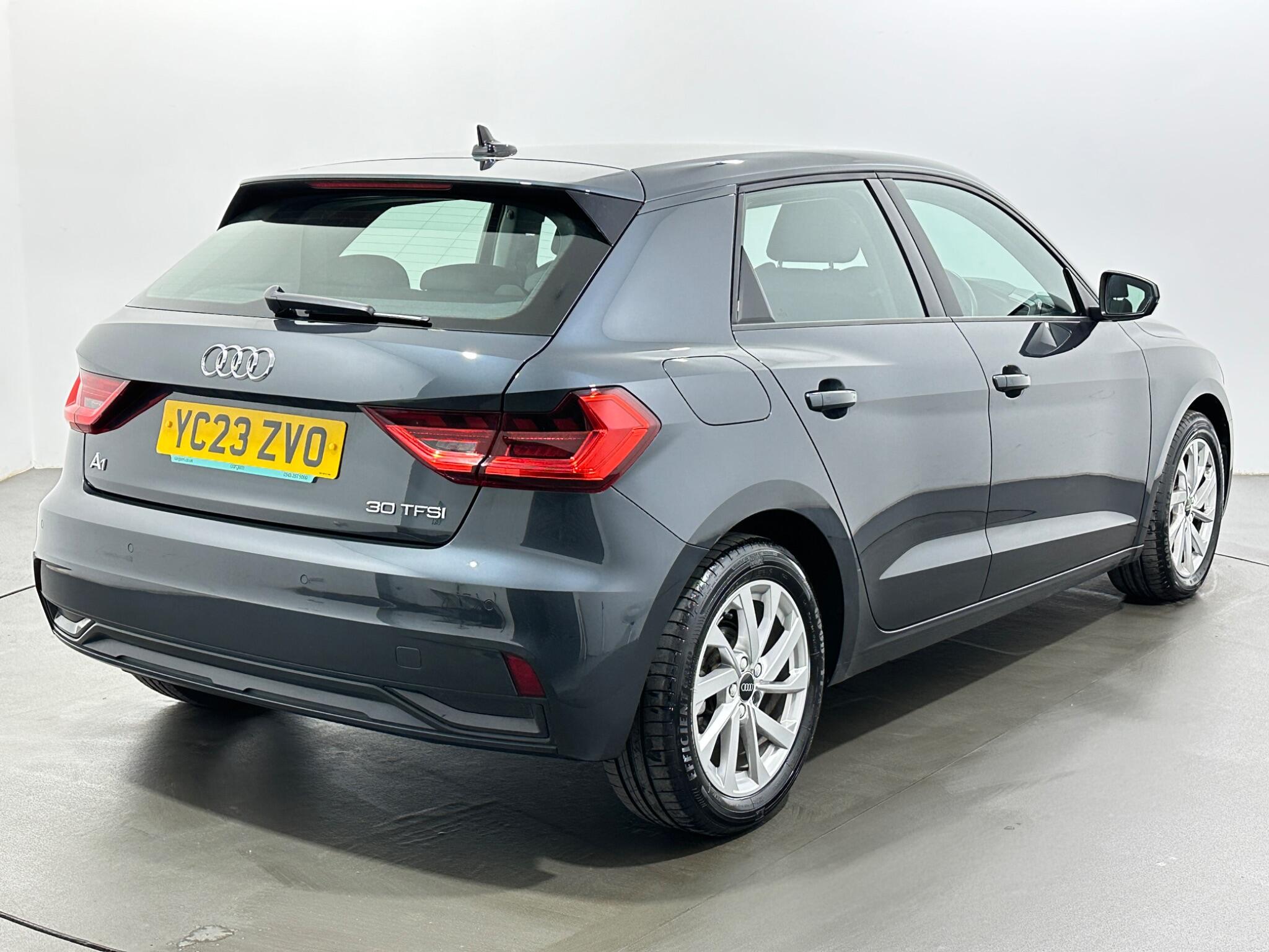 Audi A1 view 8