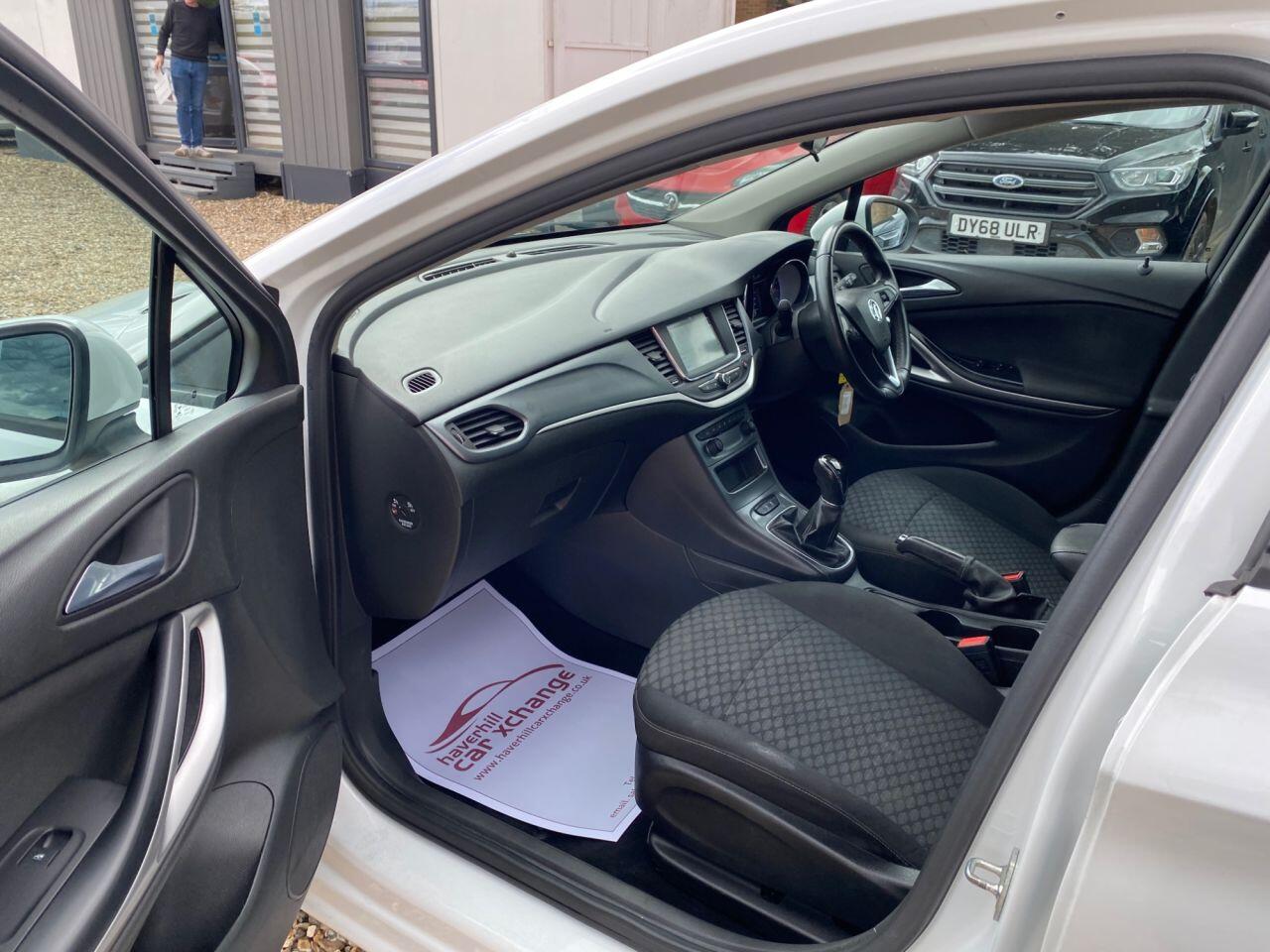 Vauxhall Astra view 27