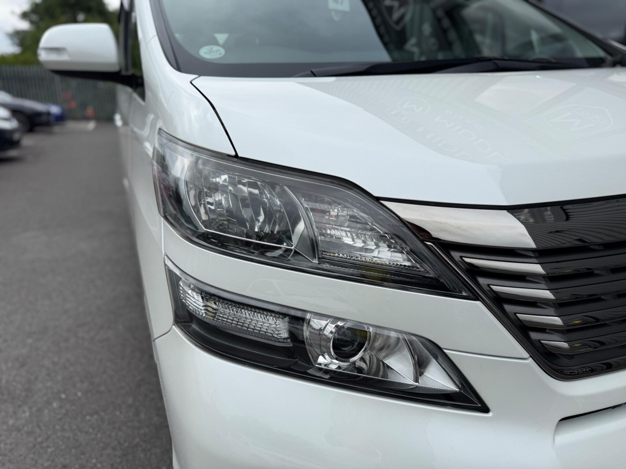 Toyota Vellfire view 35