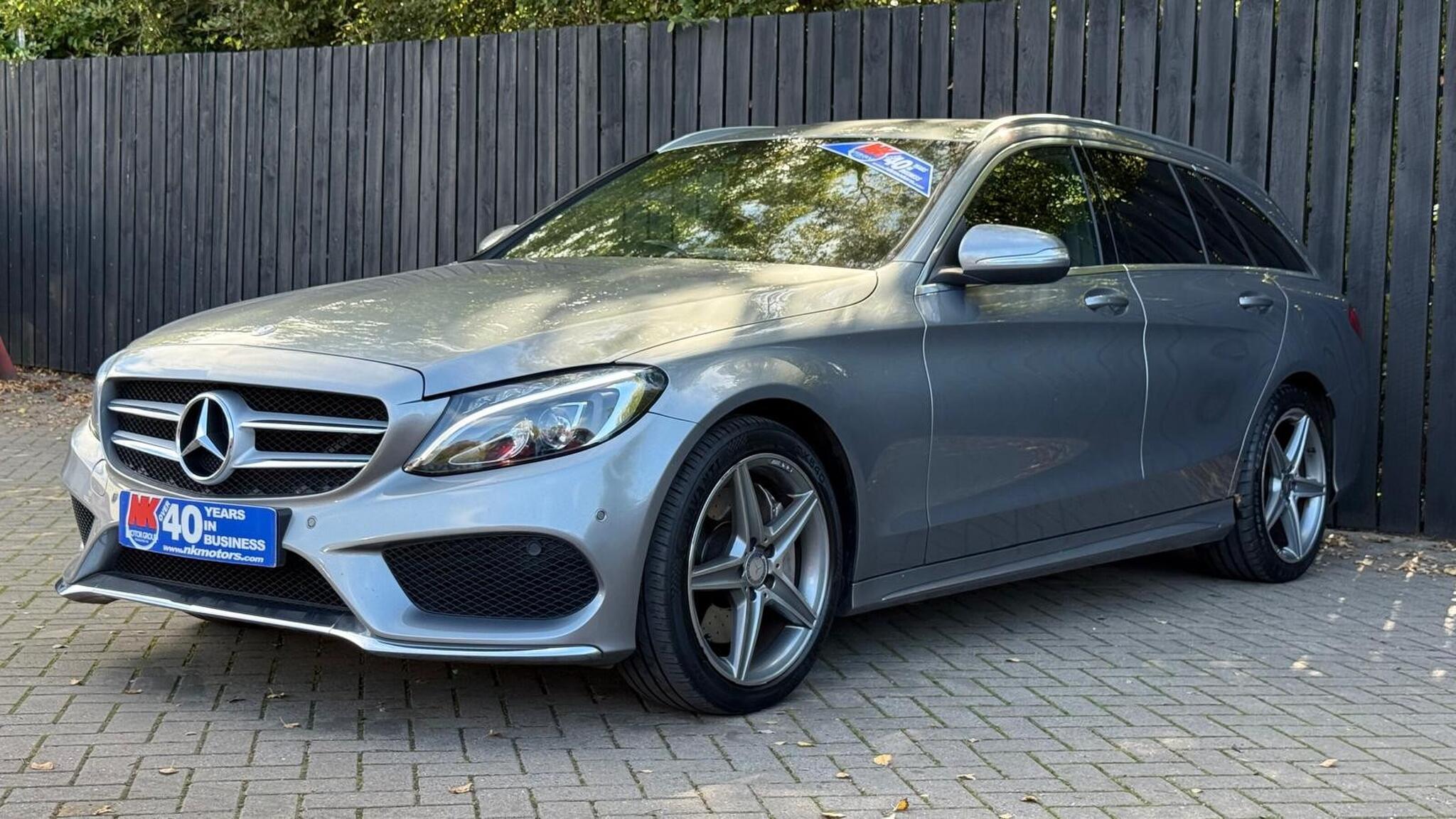 Mercedes-Benz C-Class view 4