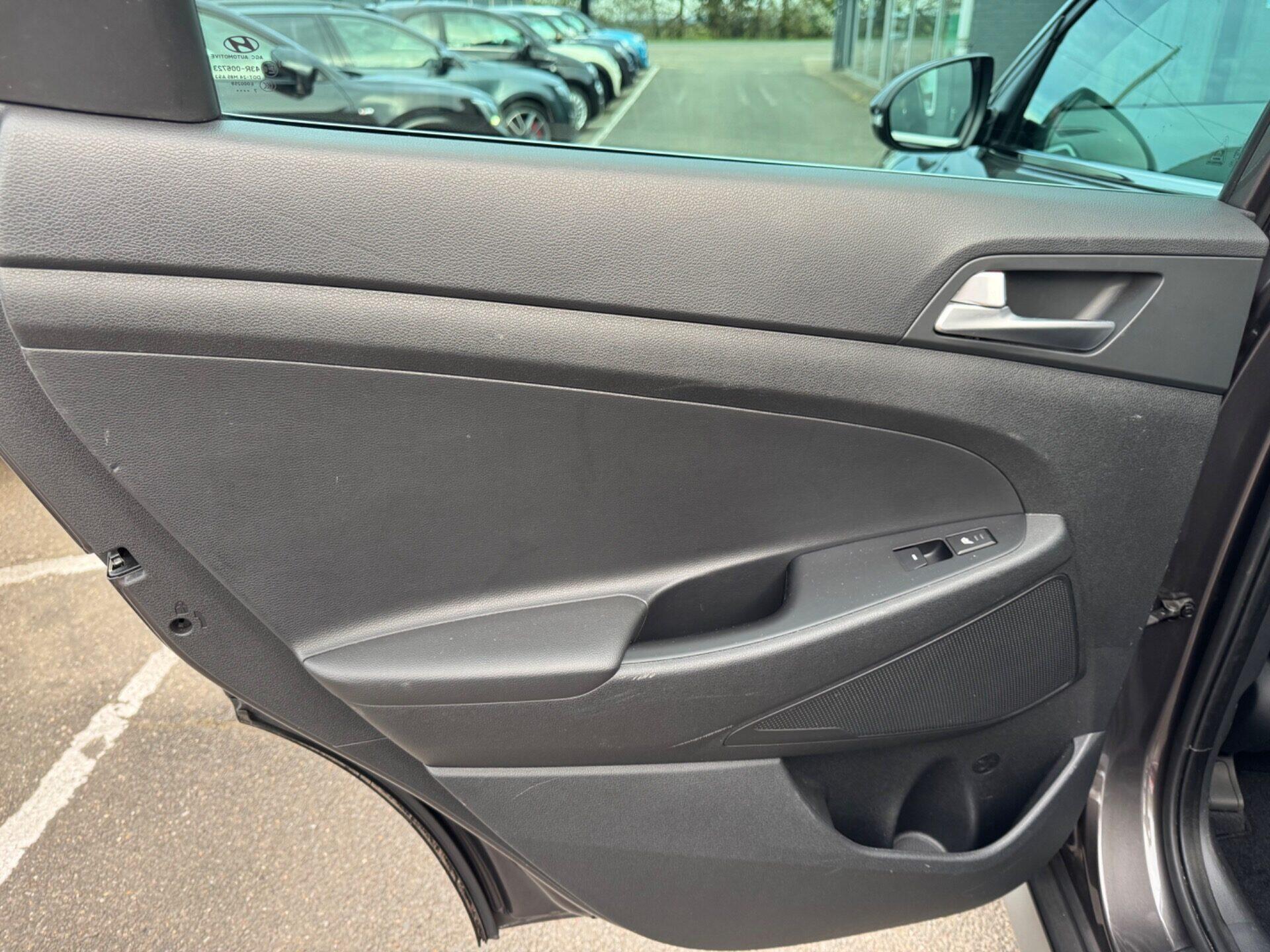 Hyundai Tucson view 6