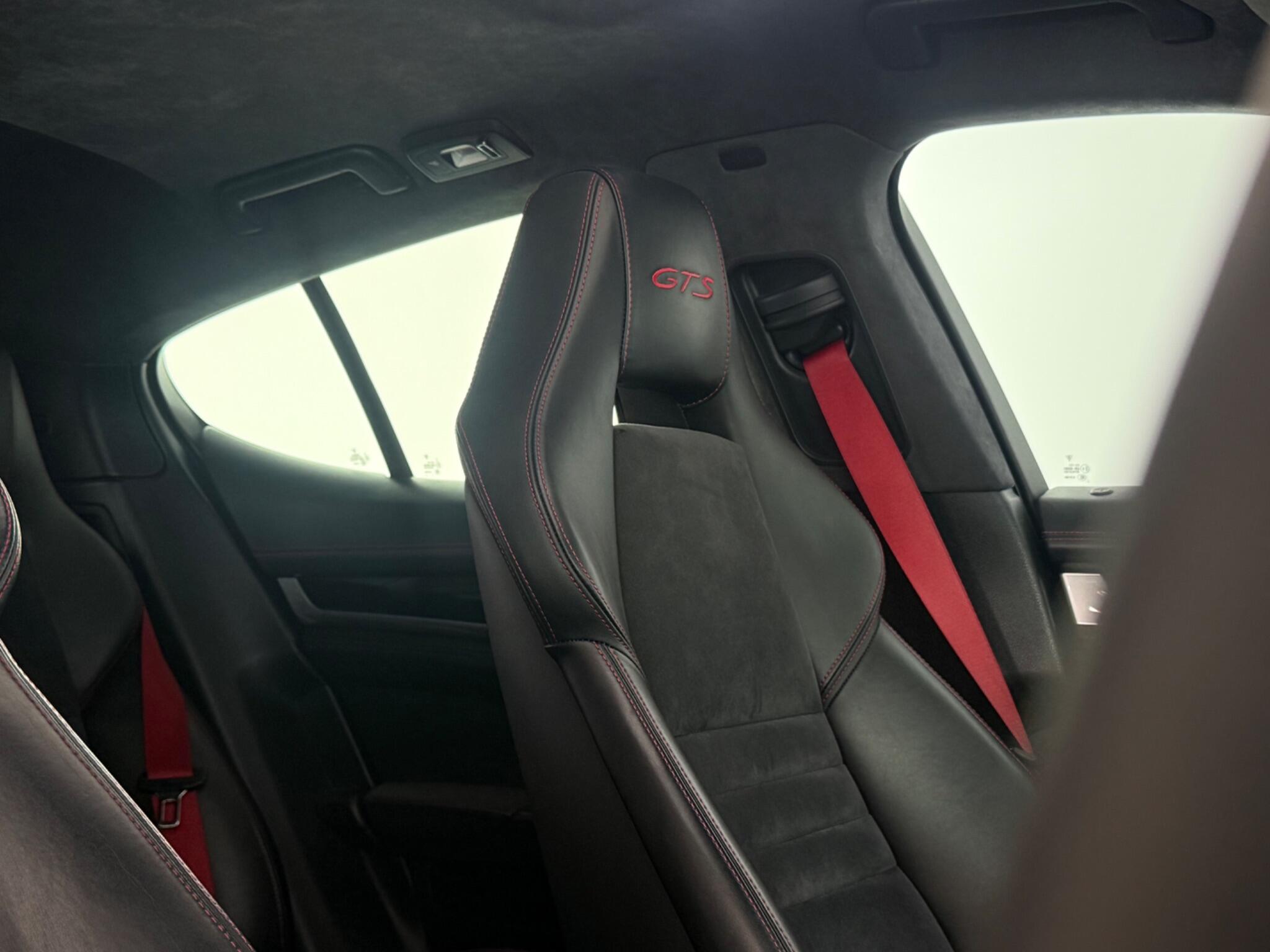 Porsche Panamera view 66
