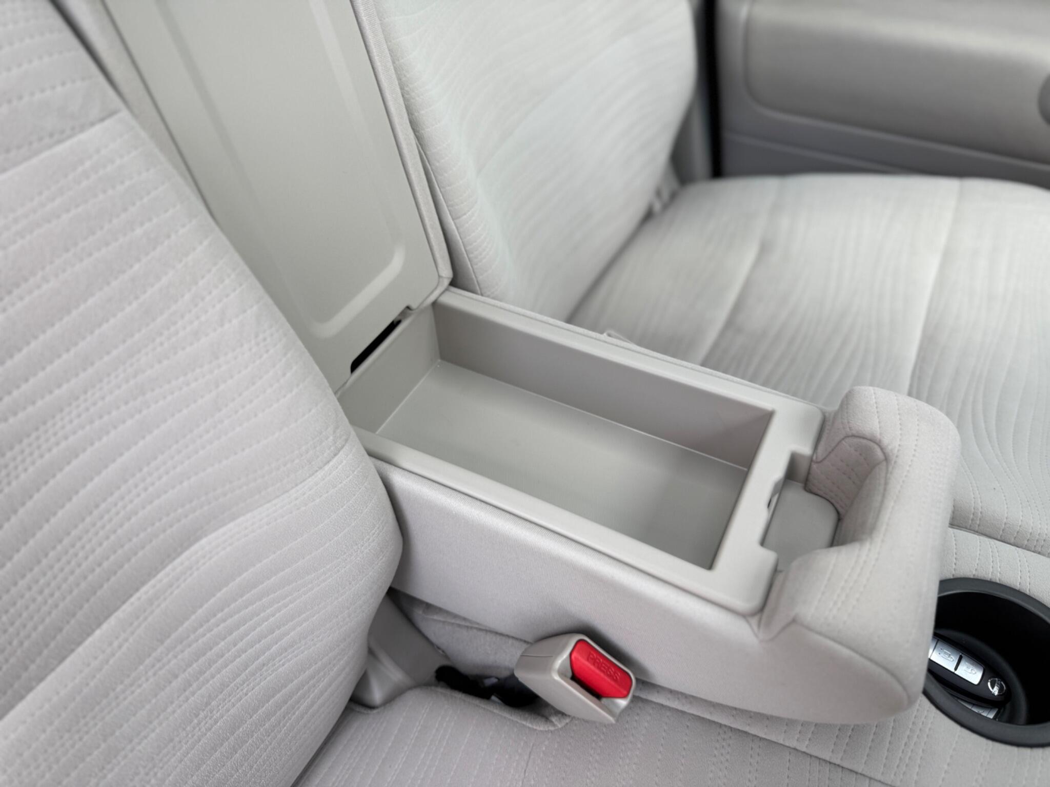 Nissan Cube view 23