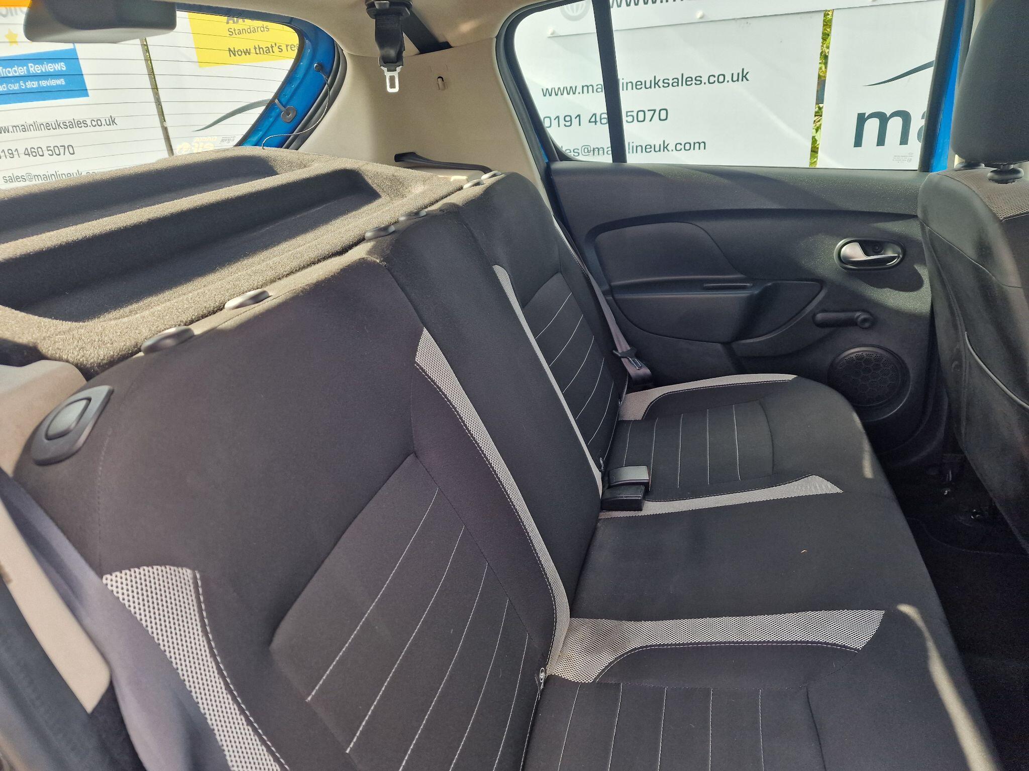 Dacia Sandero view 66