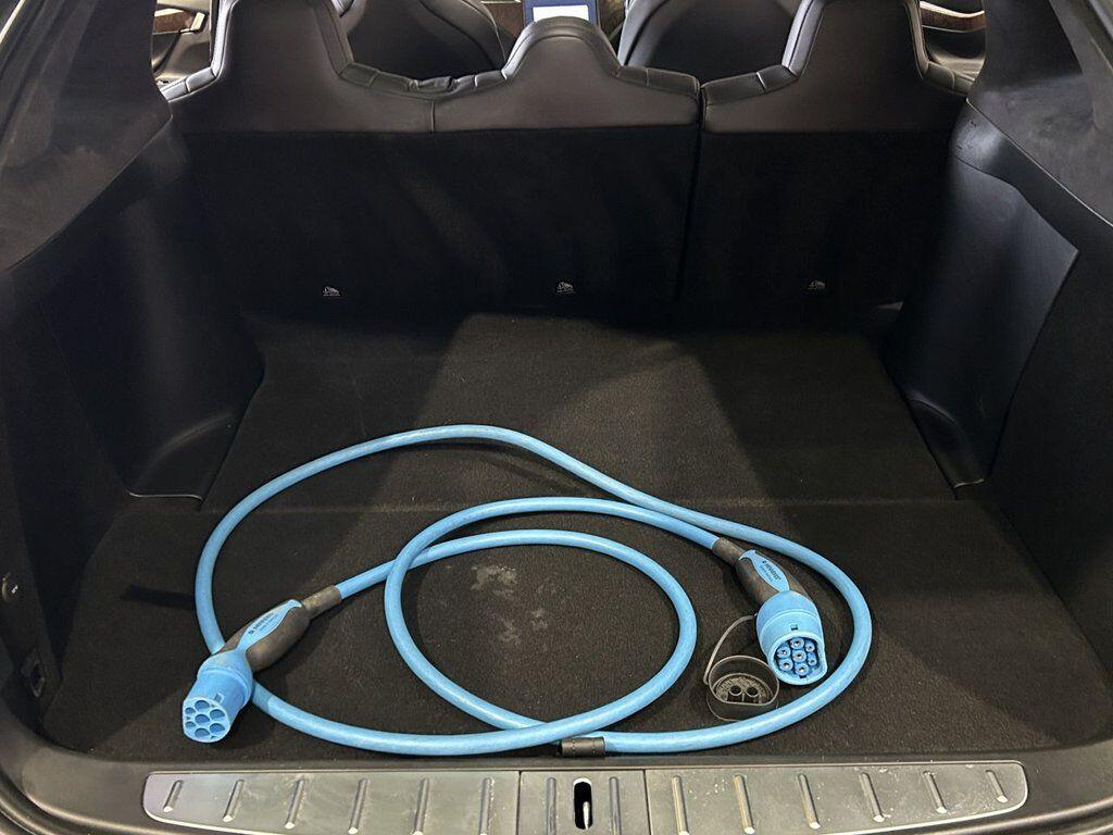 Tesla Model X view 17