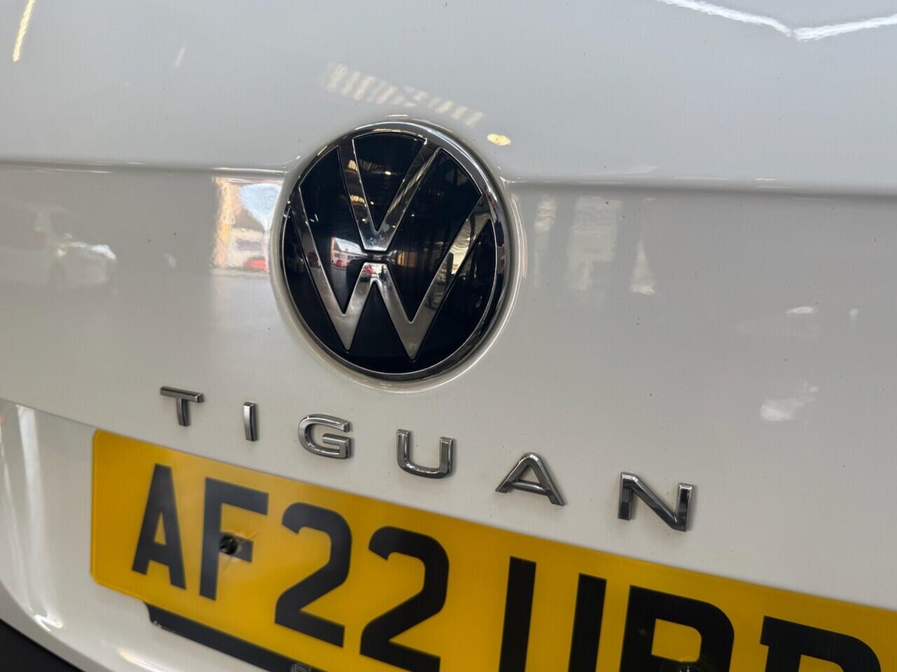 Volkswagen Tiguan Allspace view 41