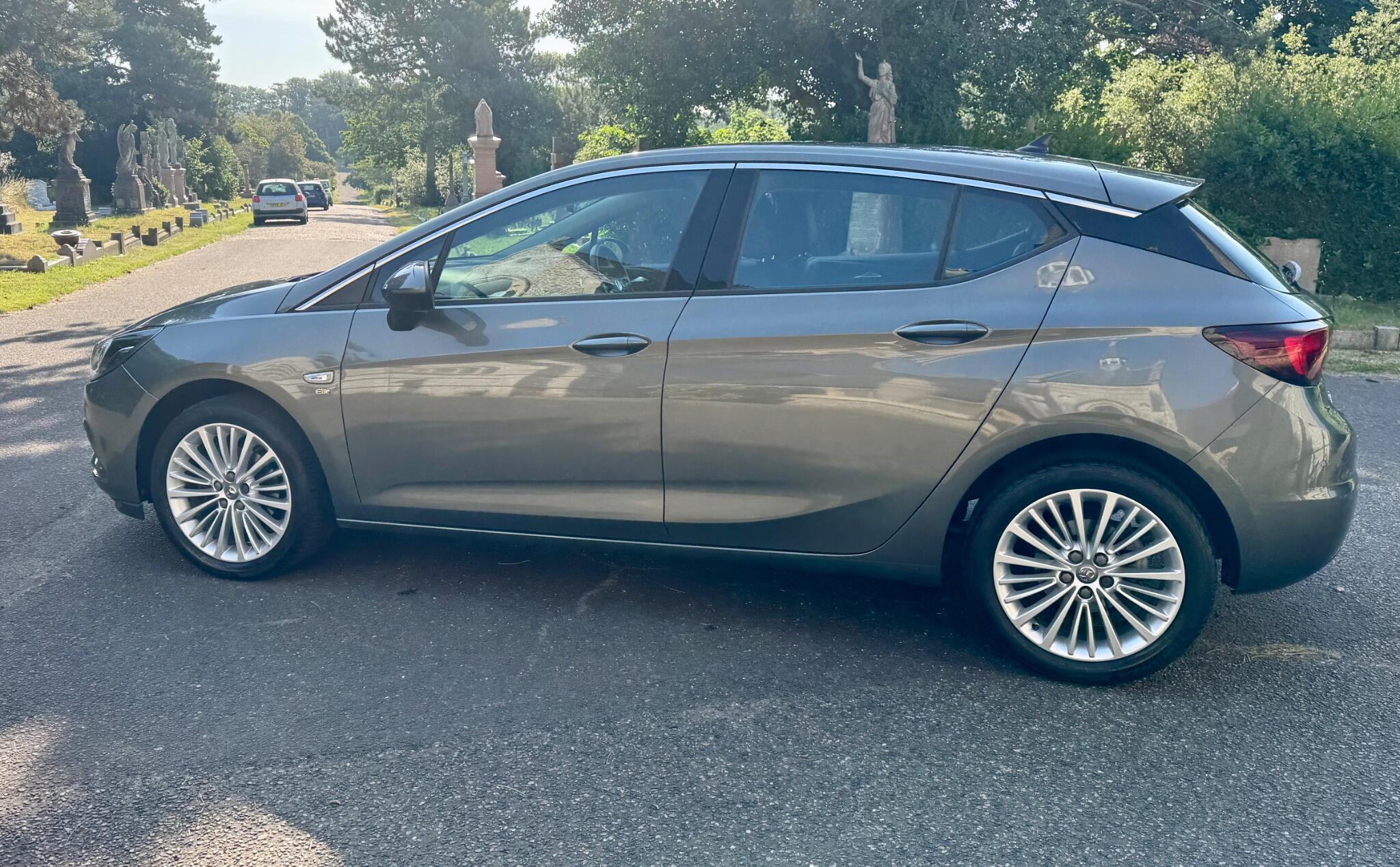 Vauxhall Astra view 12