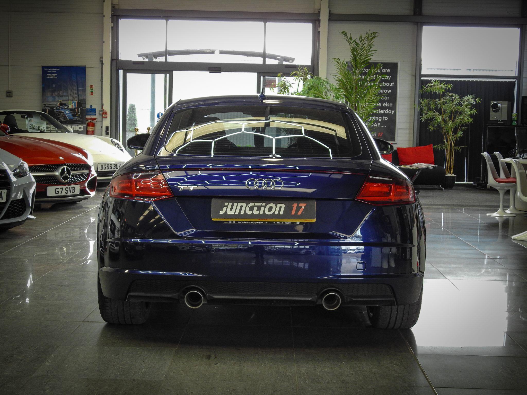 Audi TT view 13