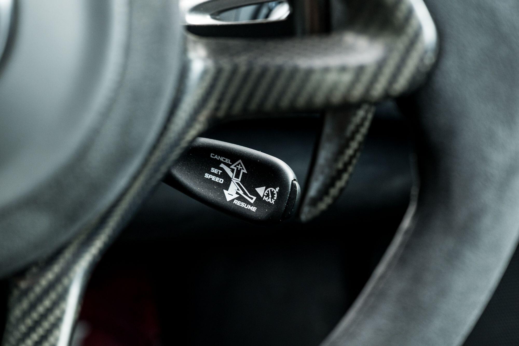 McLaren 675LT view 60
