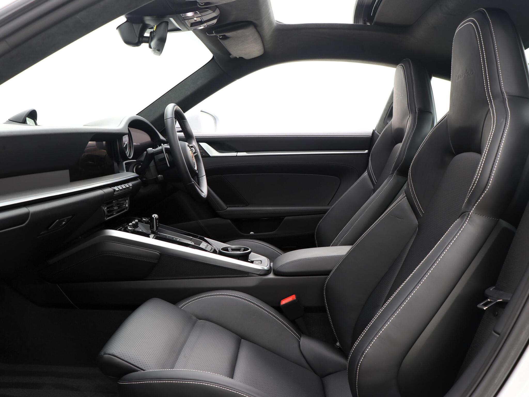 Porsche 911 view 3