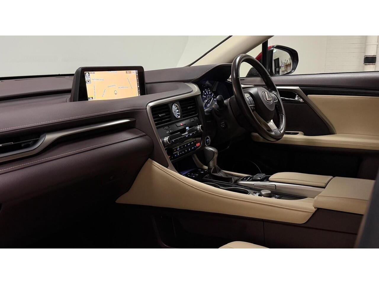 Lexus RX view 22