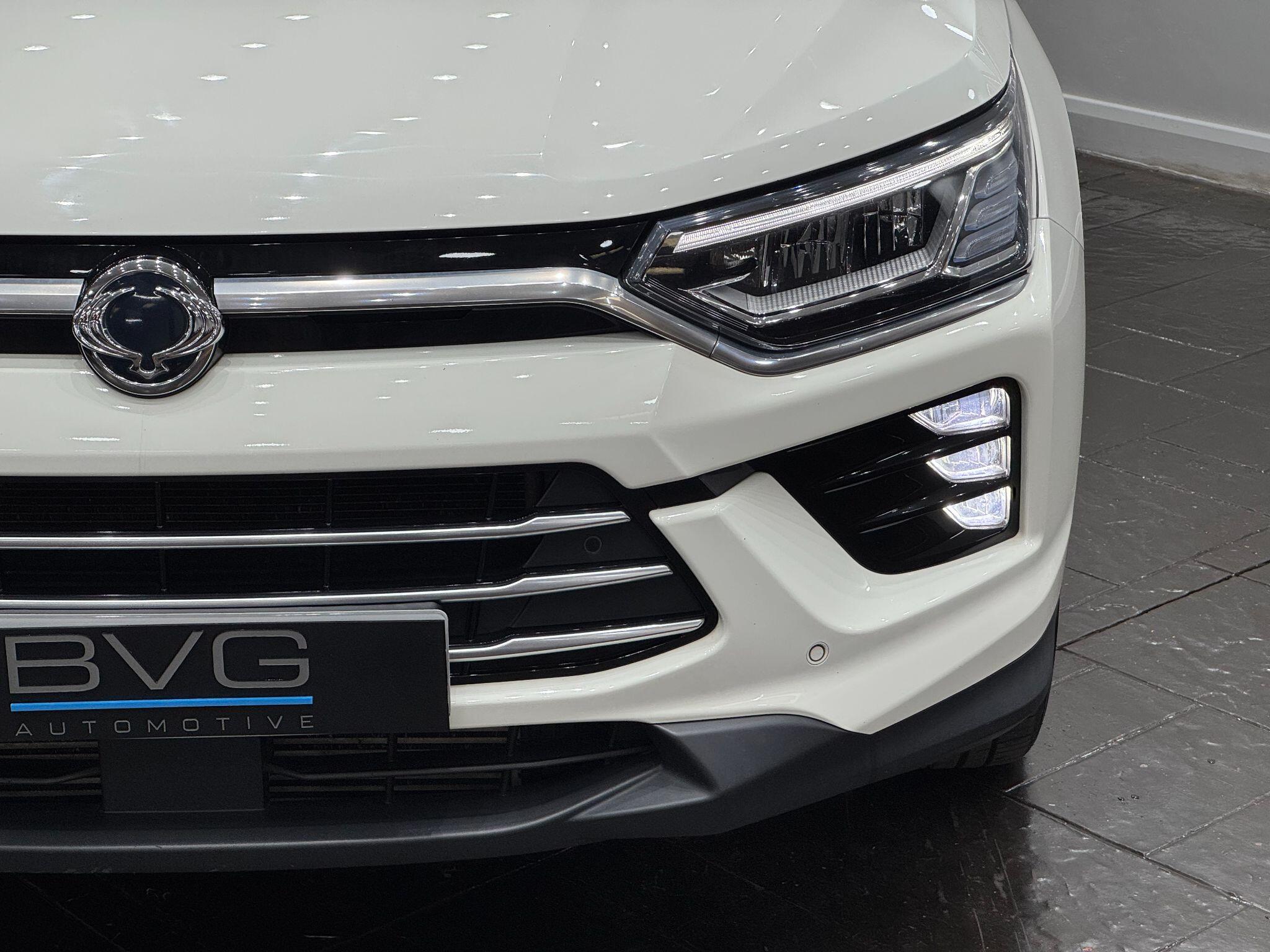 KGM Korando view 14
