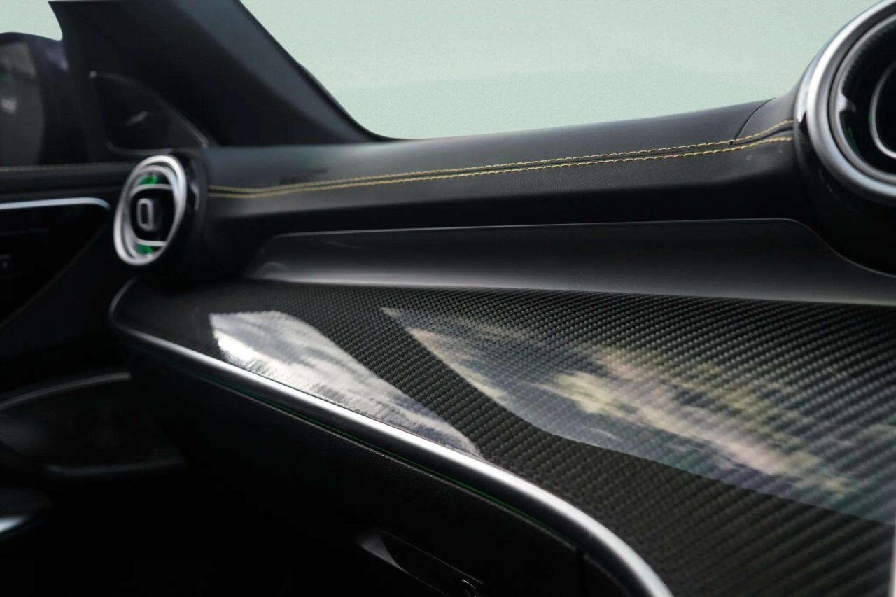 Mercedes-Benz C-Class view 41