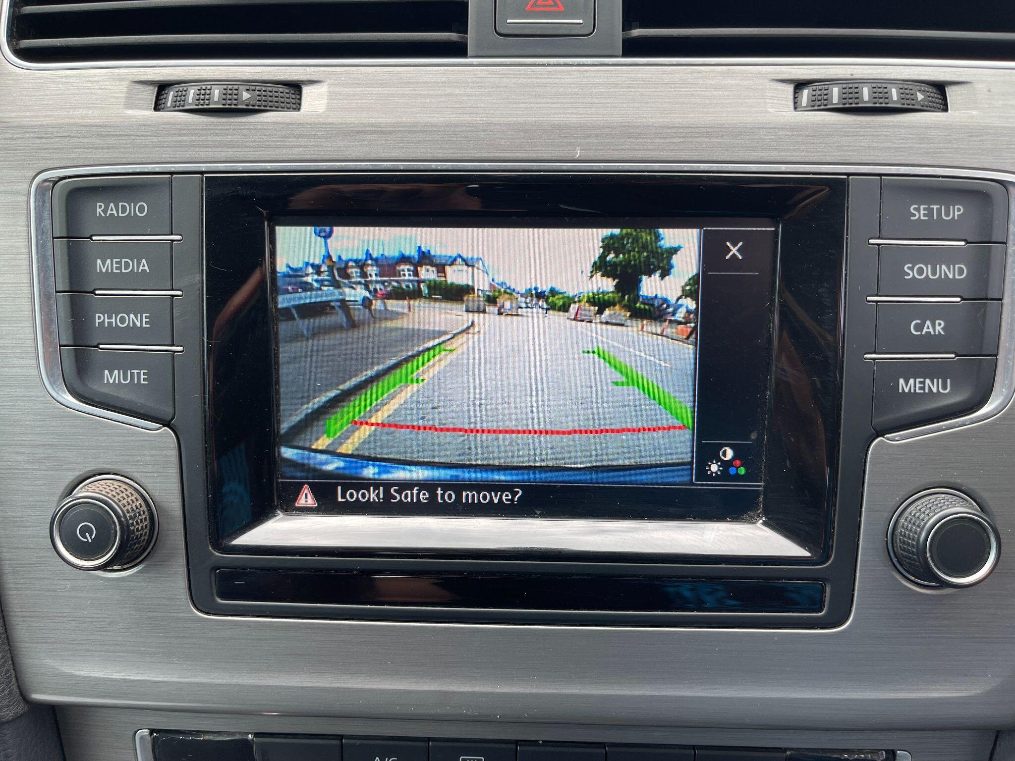 Volkswagen Golf view 20