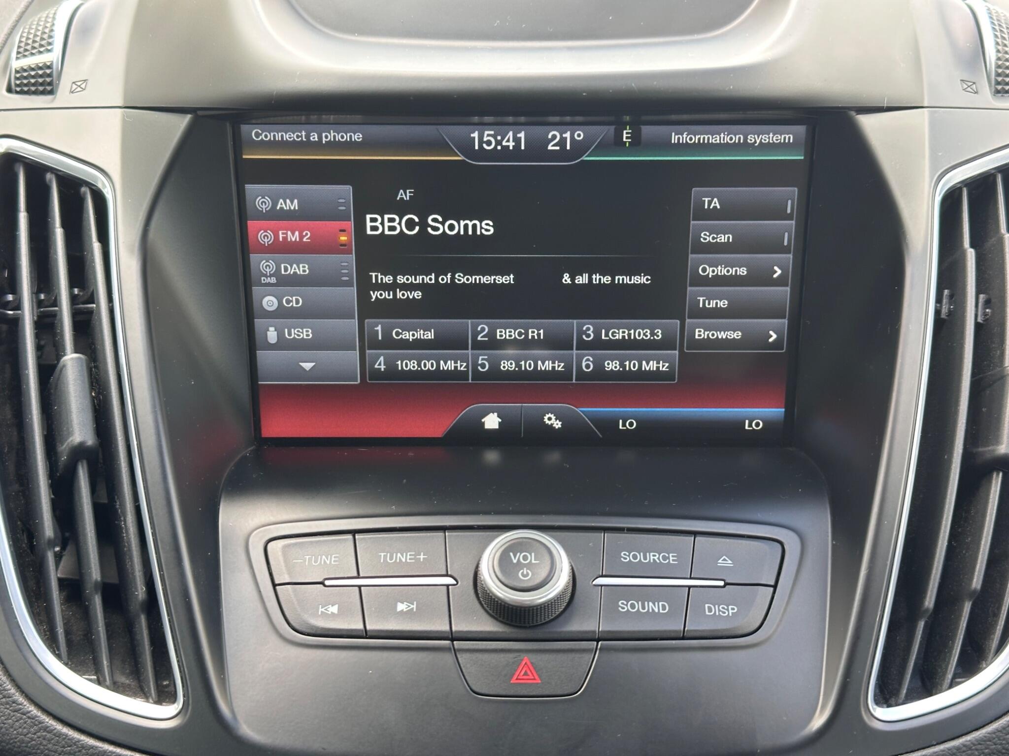 Ford Grand C-Max view 48
