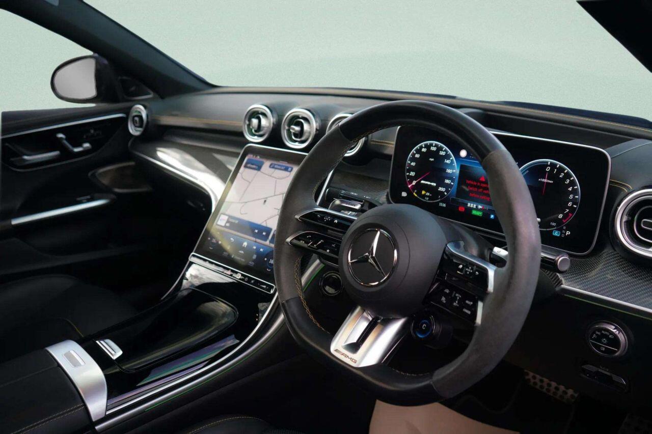 Mercedes-Benz C-Class view 24