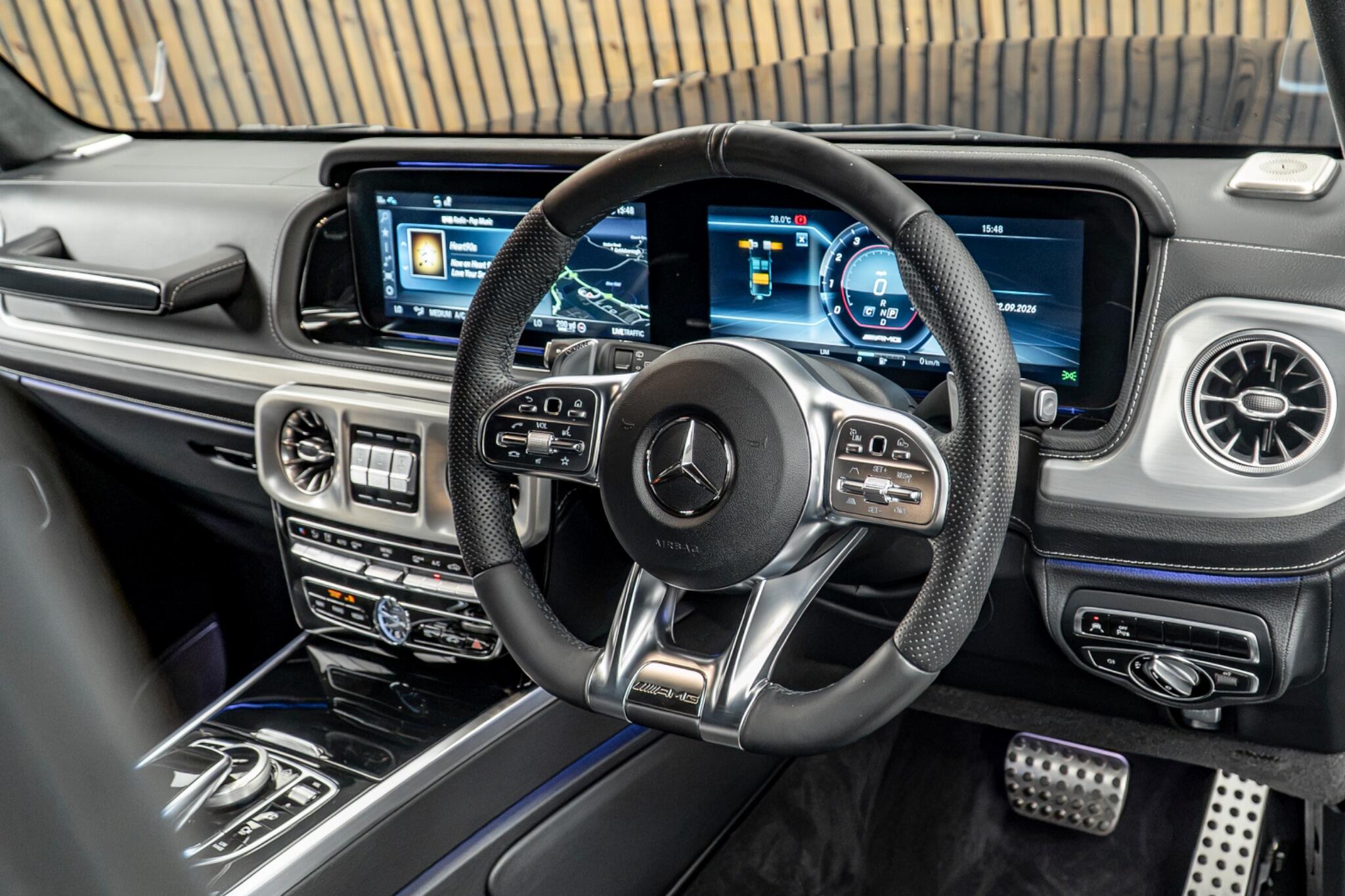 Mercedes-Benz G-Class view 23