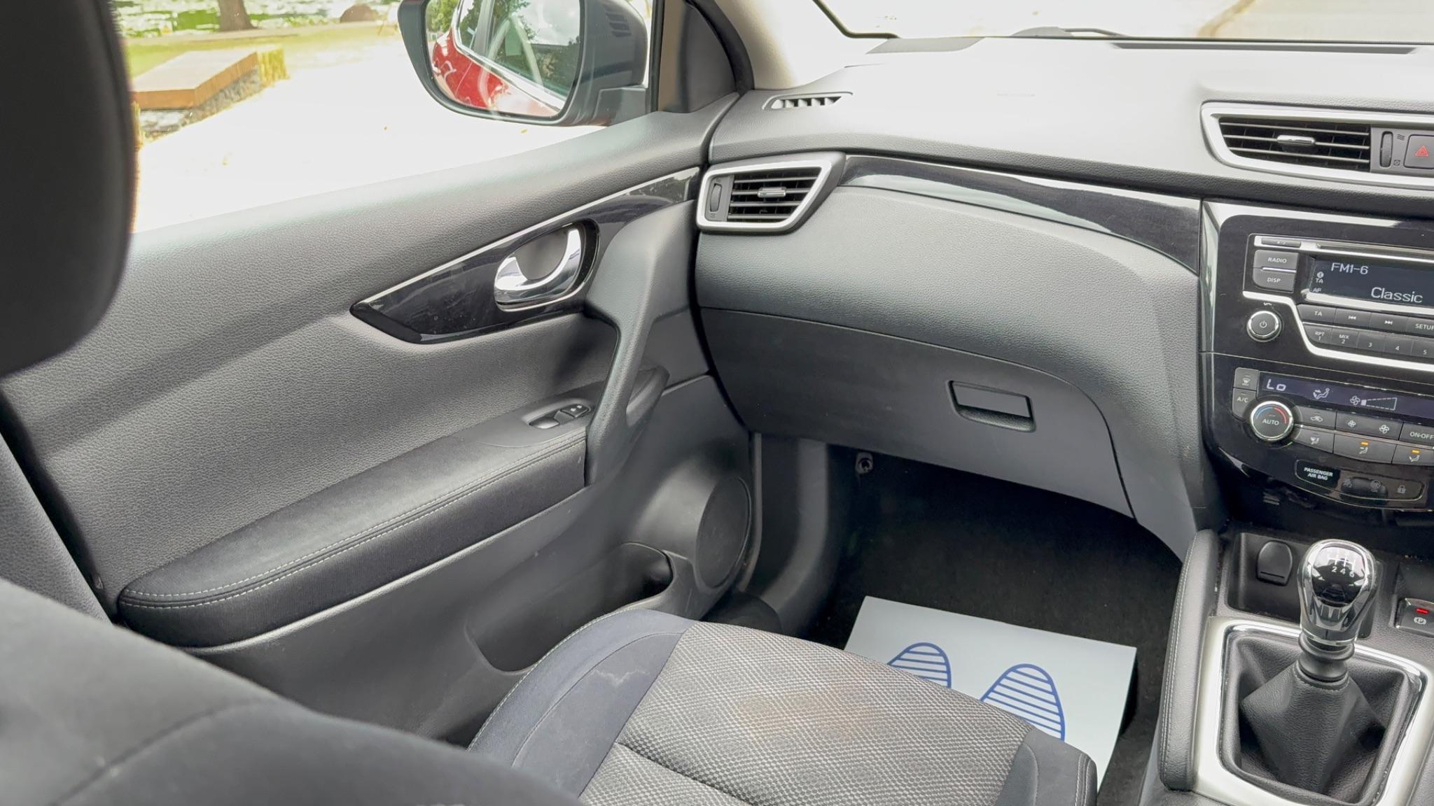 2014 Nissan Qashqai 1.5 dCi Acenta 2WD Euro 5 (s/s) 5dr • 74,950 miles image 42