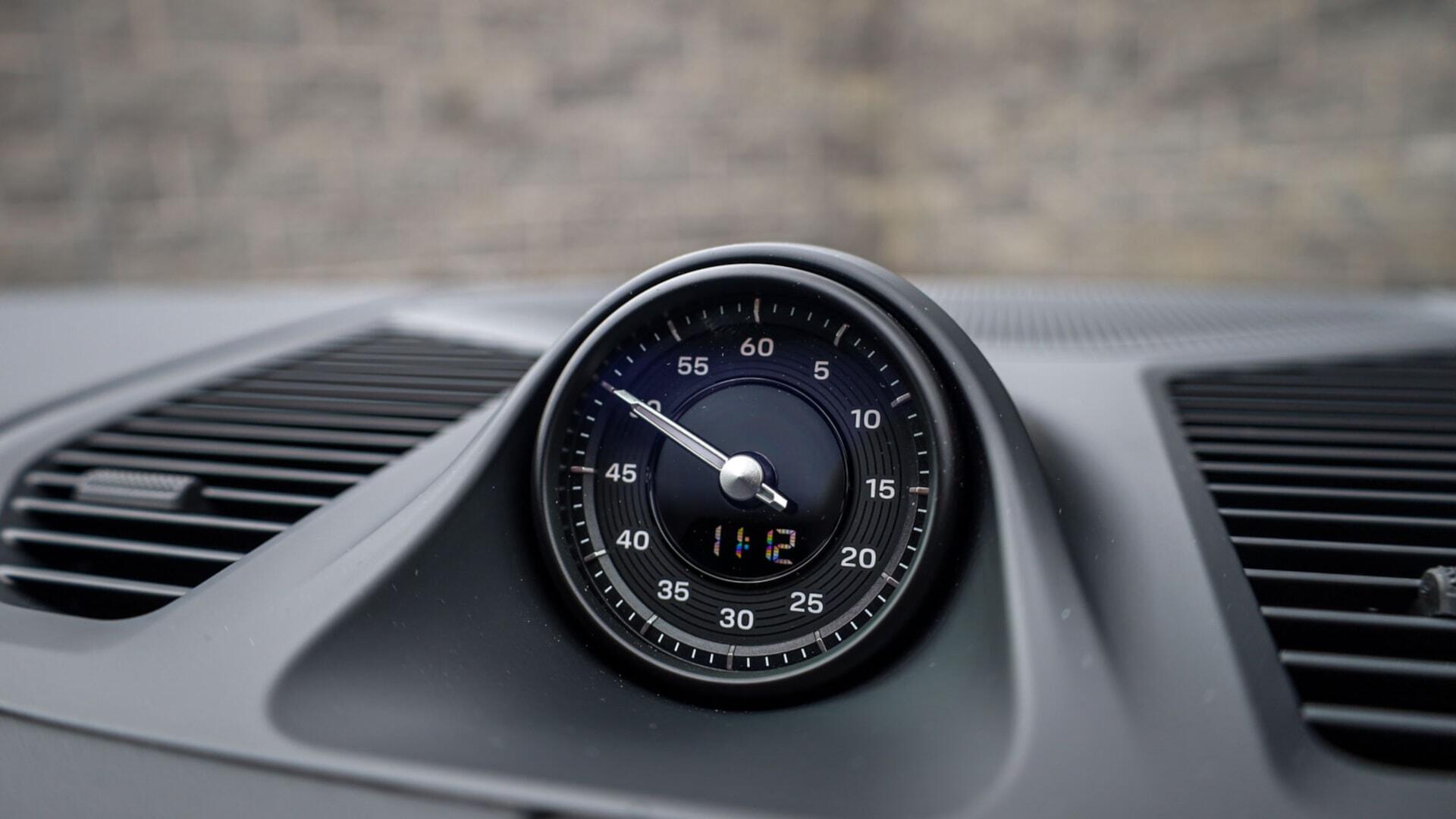 Porsche Cayenne view 22