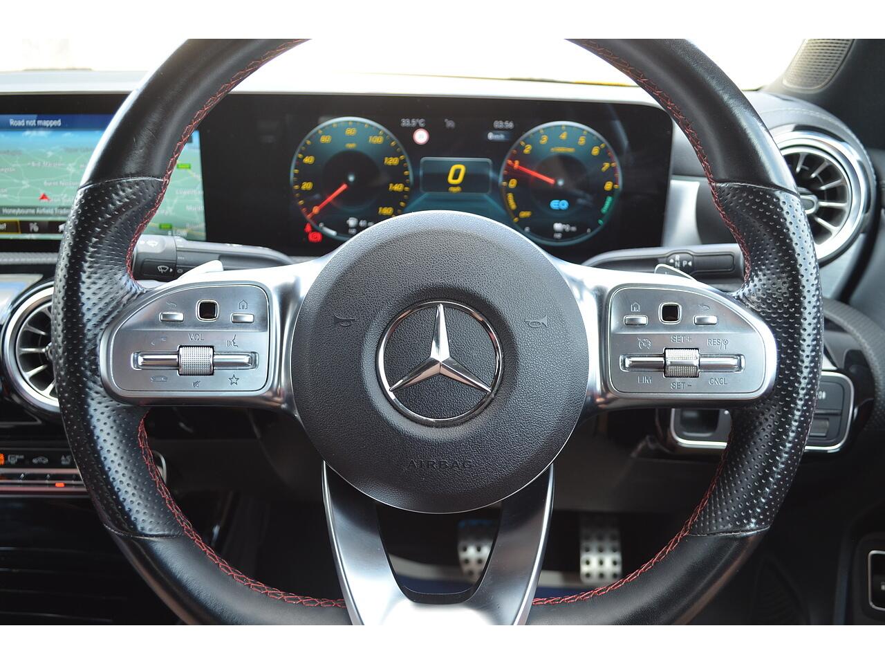 Mercedes-Benz Cla view 15