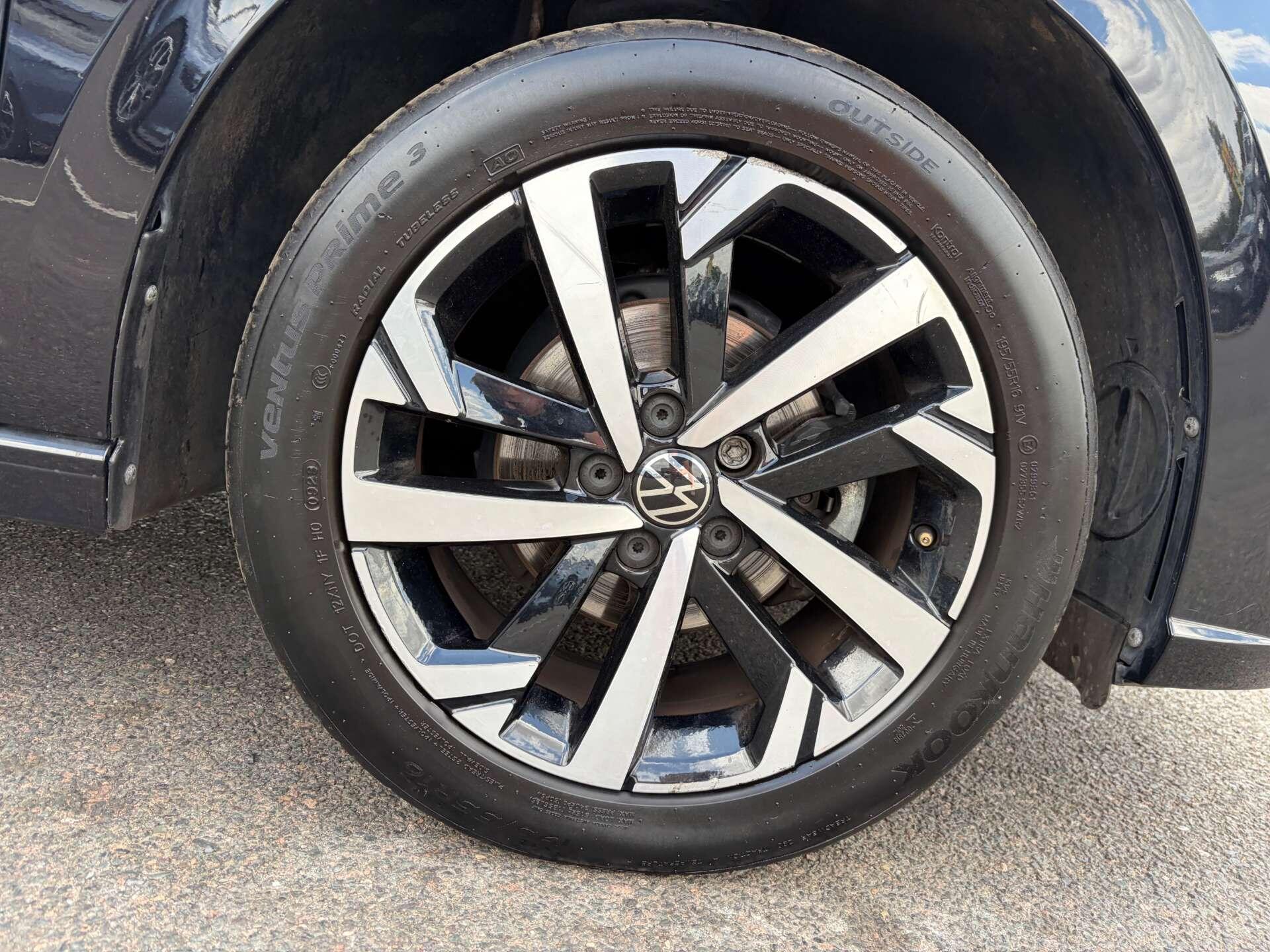 Volkswagen Polo view 10