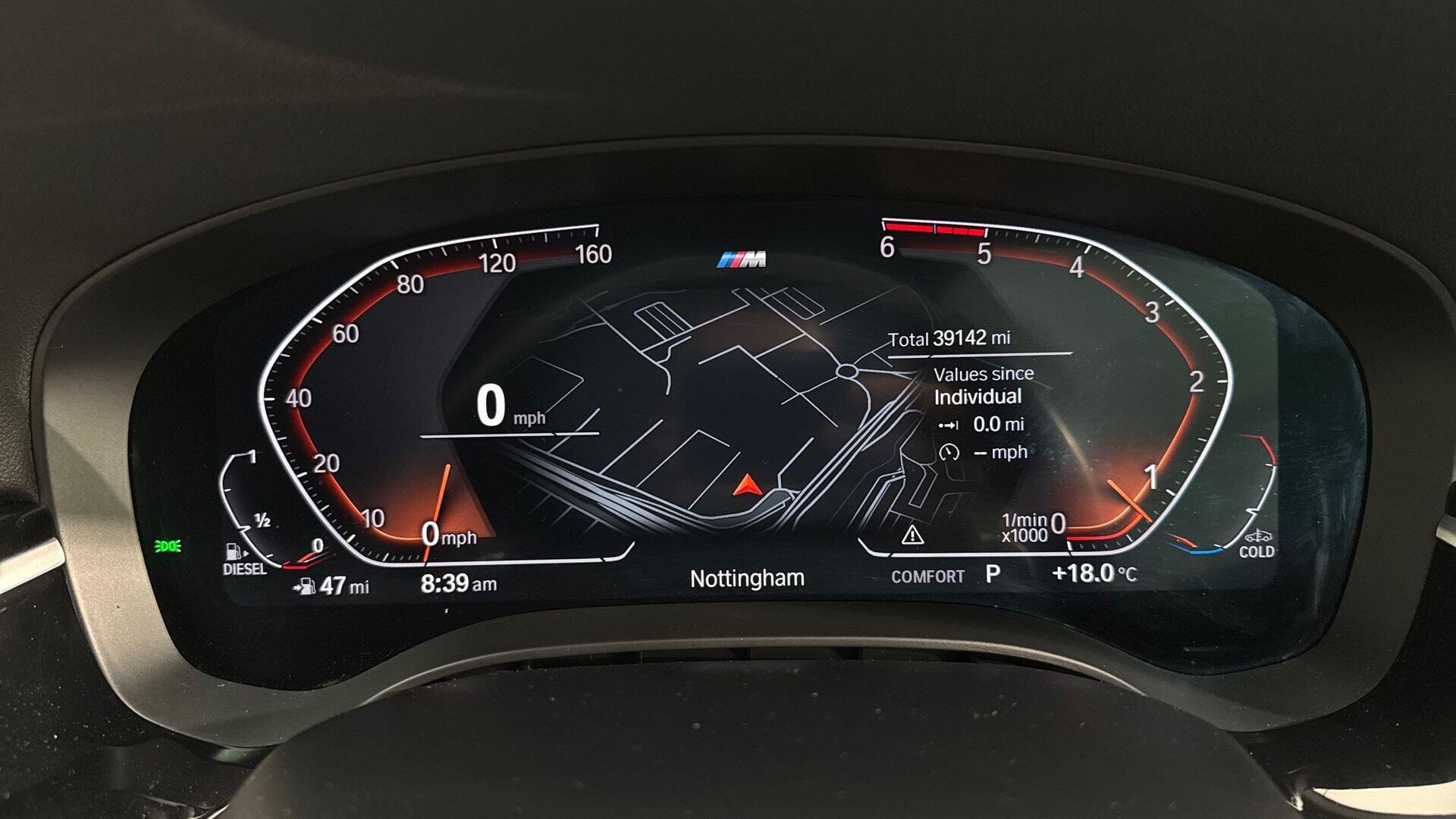 BMW 5 Series view 9