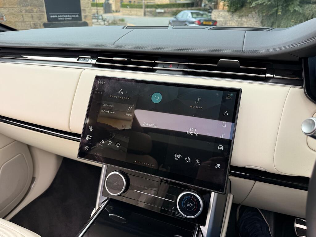 Land Rover Range Rover view 43