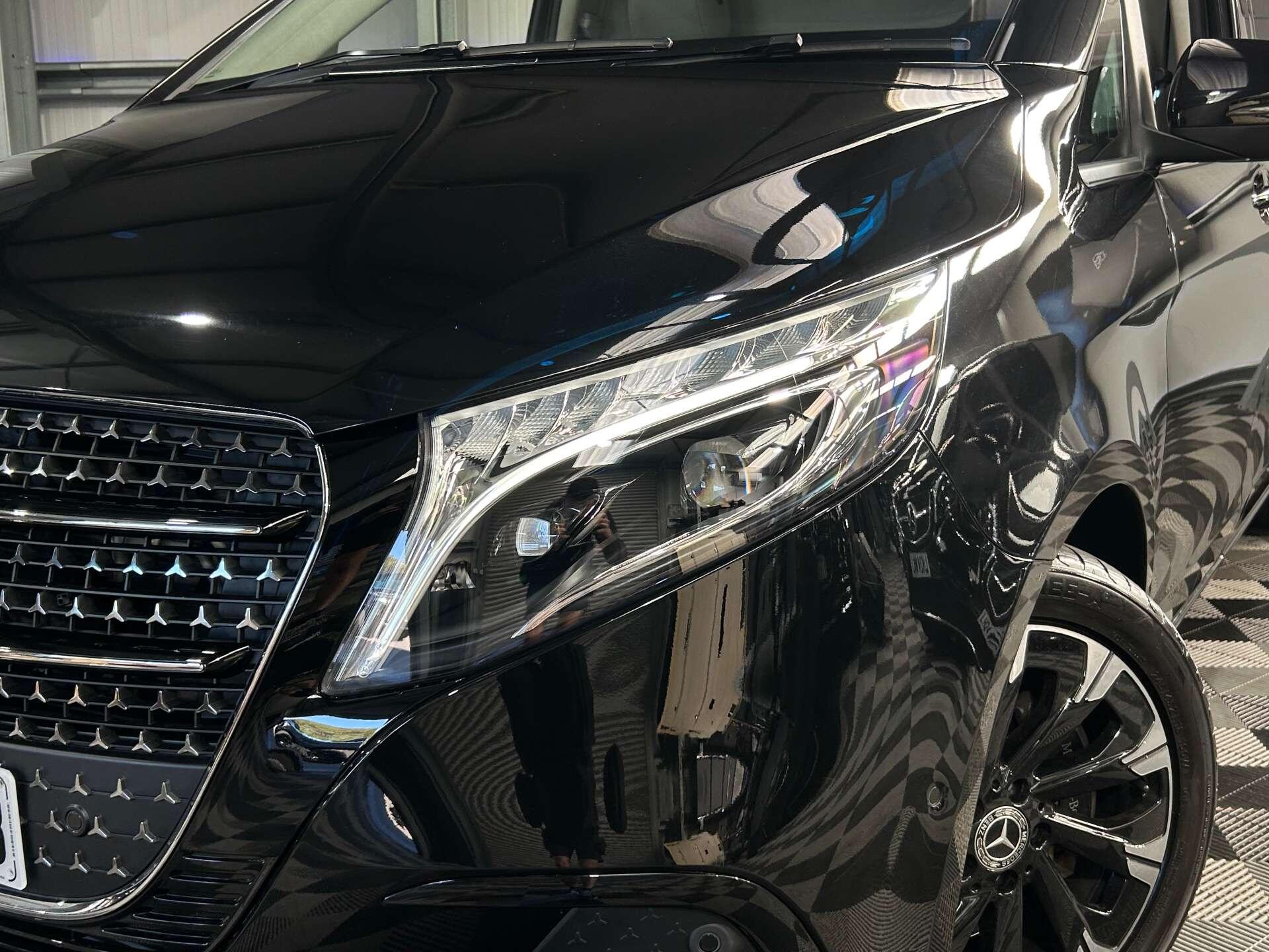Mercedes-Benz V Class view 42